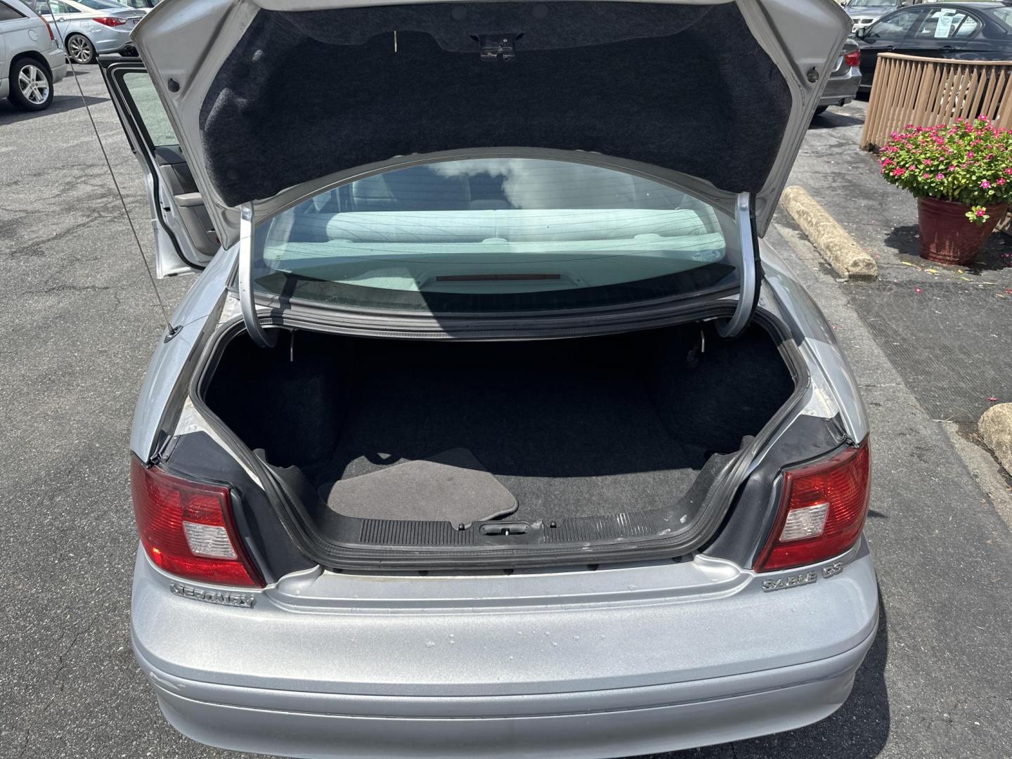 2003 Mercury Sable GS (1MEFM50U53G) with an 3.0L V6 OHV 12V engine, 4-Speed Automatic Overdrive transmission, located at 5700 Curlew Drive, Norfolk, VA, 23502, (757) 455-6330, 36.841885, -76.209412 - Photo#9