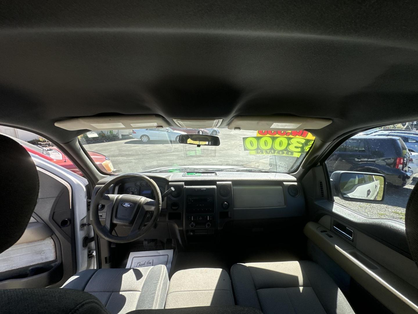 2010 White Ford F-150 Lariat SuperCrew 5.5-ft. Bed 2WD (1FTEW1CW8AF) with an 4.6L V8 SOHC 24V engine, 4-Speed Automatic transmission, located at 5700 Curlew Drive, Norfolk, VA, 23502, (757) 455-6330, 36.841885, -76.209412 - Photo#6
