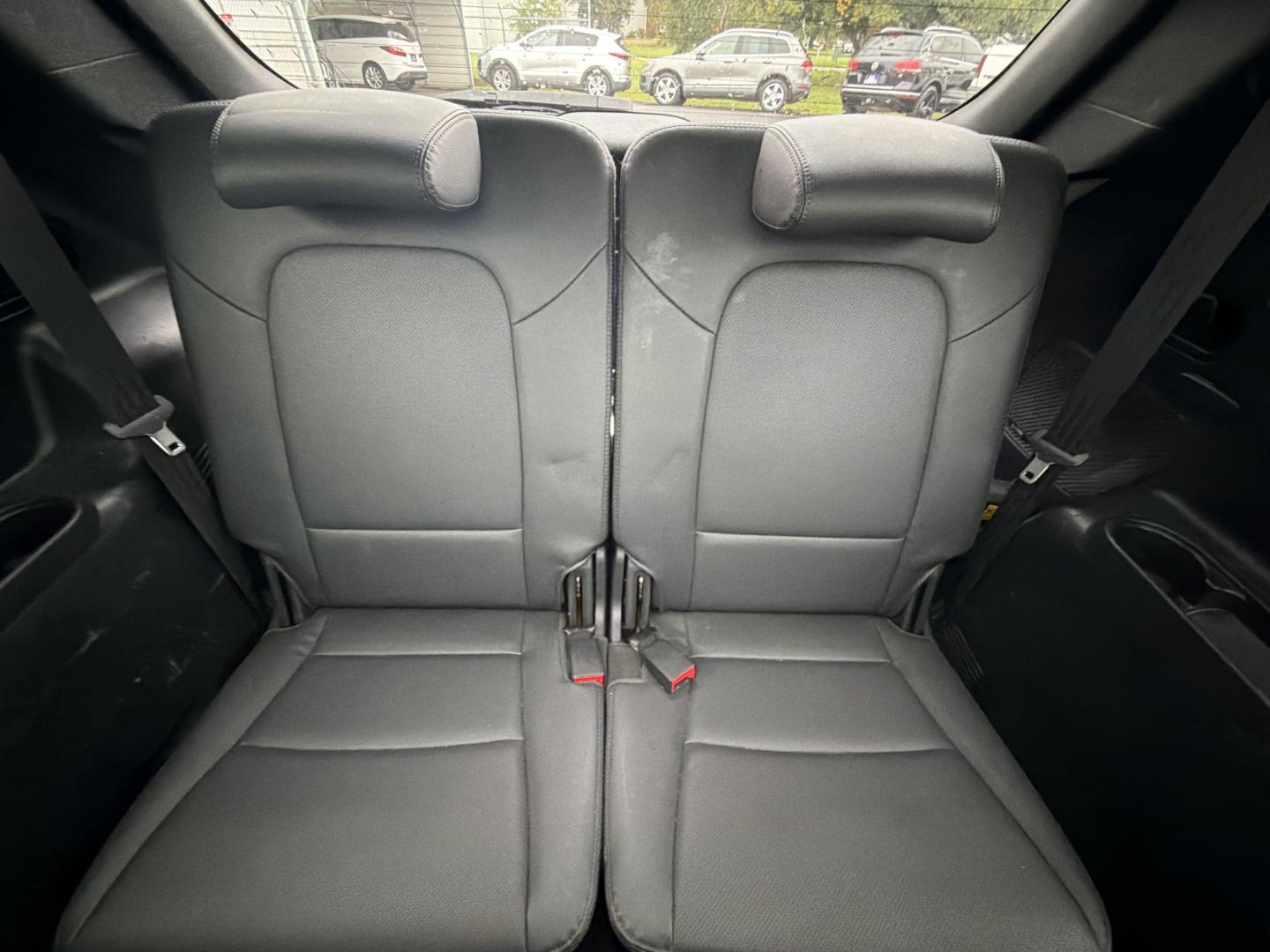 2018 Black Hyundai Santa Fe Ultimate AWD (KM8SRDHF3JU) with an 3.3L V6 DOHC 24V engine, 6A transmission, located at 5700 Curlew Drive, Norfolk, VA, 23502, (757) 455-6330, 36.841885, -76.209412- Photo#10