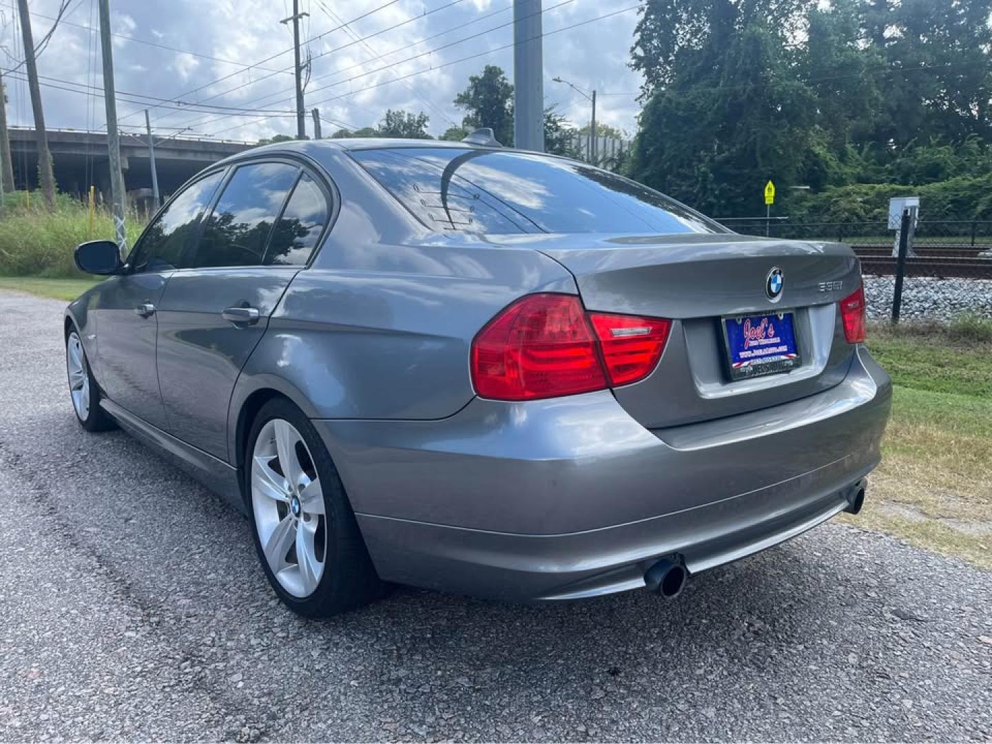 2011 Grey /Black BMW 3-Series 335i (WBAPM5C52BA) with an 3.0L L6 DOHC 24V engine, 6-Speed Automatic transmission, located at 5700 Curlew Drive, Norfolk, VA, 23502, (757) 455-6330, 36.841885, -76.209412 - -M Sport Suspension -Sport seats -Sport steering wheel -No mechanical issues -Drives great -VSRF charge pipe -Fresh liqui Molly oil change -New state inspection -Ready for a new owner -Virginia dealer - Photo#4