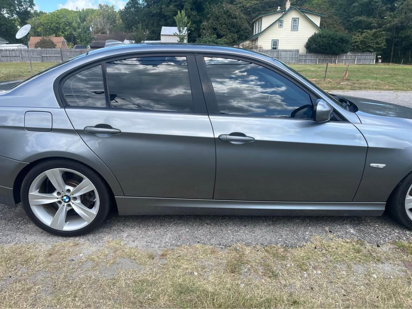 2011 Grey /Black BMW 3-Series 335i (WBAPM5C52BA) with an 3.0L L6 DOHC 24V engine, 6-Speed Automatic transmission, located at 5700 Curlew Drive, Norfolk, VA, 23502, (757) 455-6330, 36.841885, -76.209412 - -M Sport Suspension -Sport seats -Sport steering wheel -No mechanical issues -Drives great -VSRF charge pipe -Fresh liqui Molly oil change -New state inspection -Ready for a new owner -Virginia dealer - Photo#7