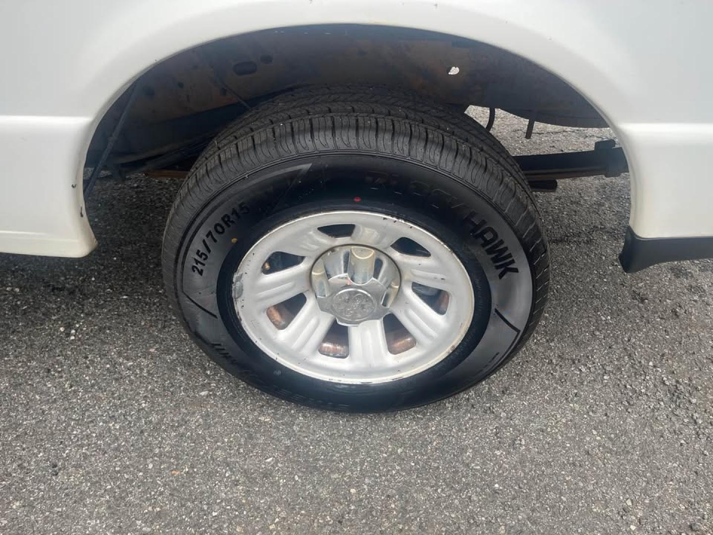 2011 White /Black Ford Ranger XL 2WD (1FTKR1AD6BP) with an 2.3L L4 SOHC 8V engine, 5-Speed Automatic Overdrive transmission, located at 5700 Curlew Drive, Norfolk, VA, 23502, (757) 455-6330, 36.841885, -76.209412 - -New state inspection -No issues -Ready for a new owner -Virginia dealer message for appt - Photo#7