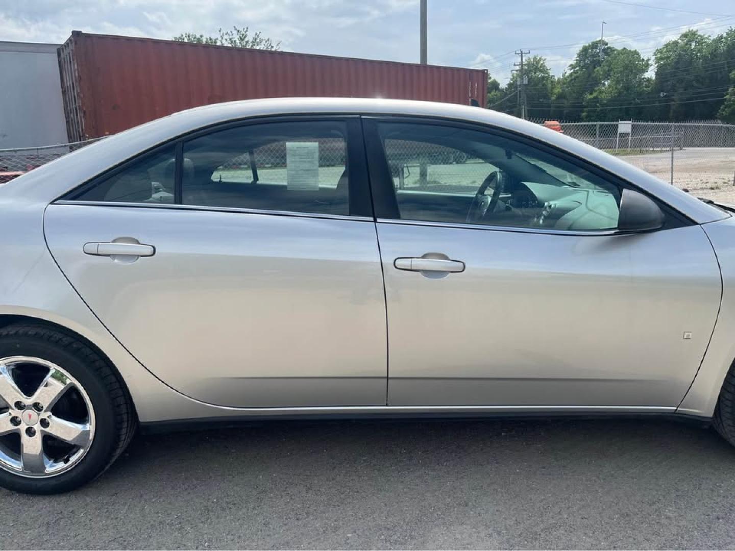 2008 Silver /Black Pontiac G6 GT Sedan (1G2ZH57N884) with an 3.5L V6 OHV 12V engine, 4-Speed Automatic transmission, located at 5700 Curlew Drive, Norfolk, VA, 23502, (757) 455-6330, 36.841885, -76.209412 - -130k Miles -No issues -Ready for a new owner -New state inspection -Virginia dealer - Photo#7