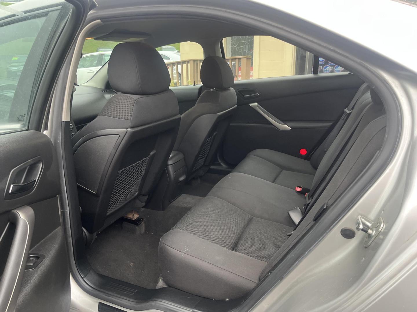 2008 Silver /Black Pontiac G6 GT Sedan (1G2ZH57N884) with an 3.5L V6 OHV 12V engine, 4-Speed Automatic transmission, located at 5700 Curlew Drive, Norfolk, VA, 23502, (757) 455-6330, 36.841885, -76.209412 - -130k Miles -No issues -Ready for a new owner -New state inspection -Virginia dealer - Photo#15