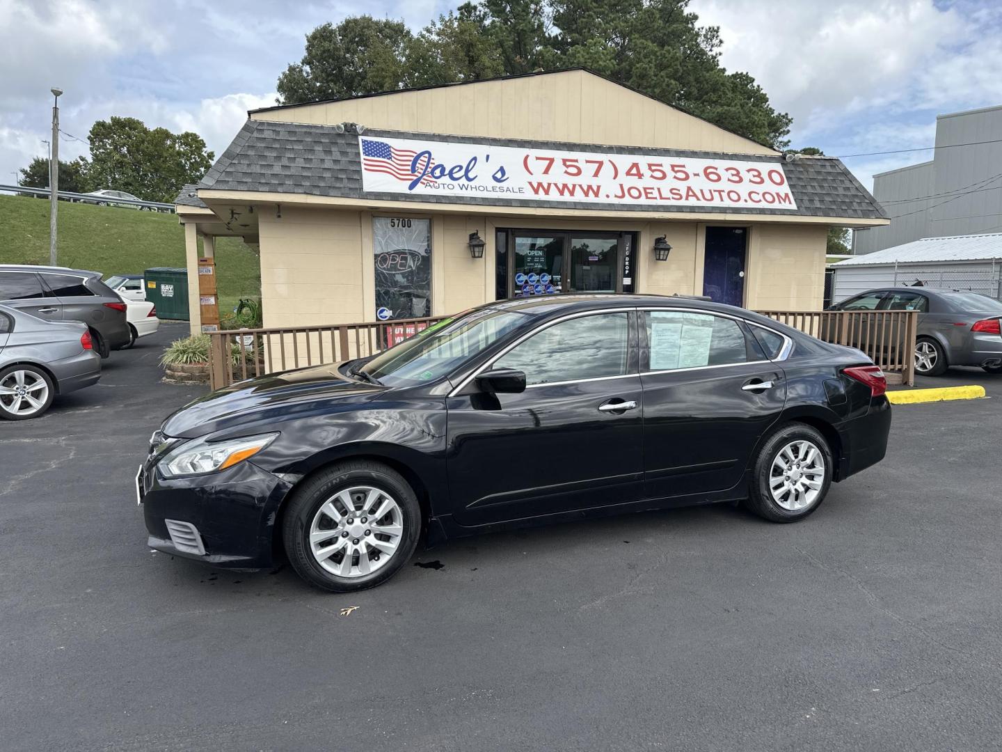 2018 Black Nissan Altima 2.5 (1N4AL3AP1JC) with an 2.5L L4 DOHC 16V engine, CVT transmission, located at 5700 Curlew Drive, Norfolk, VA, 23502, (757) 455-6330, 36.841885, -76.209412 - Photo#0