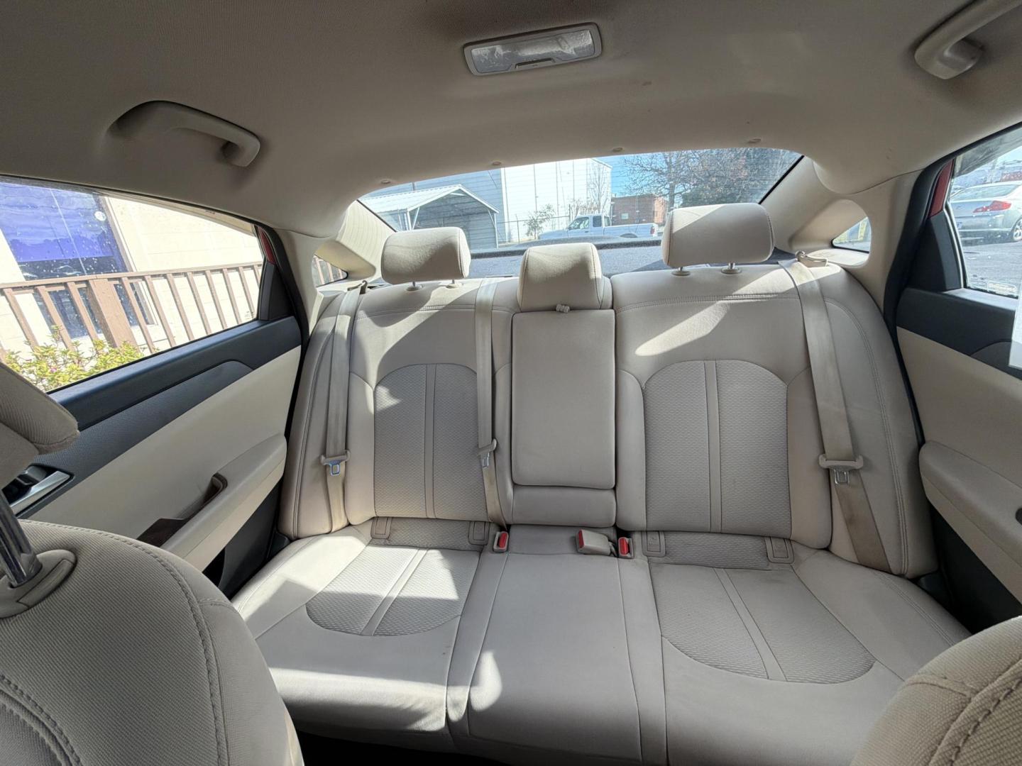 2017 Red Hyundai Sonata SE (5NPE24AFXHH) with an 2.4L L4 DOHC 16V engine, 7A transmission, located at 5700 Curlew Drive, Norfolk, VA, 23502, (757) 455-6330, 36.841885, -76.209412 - Photo#10