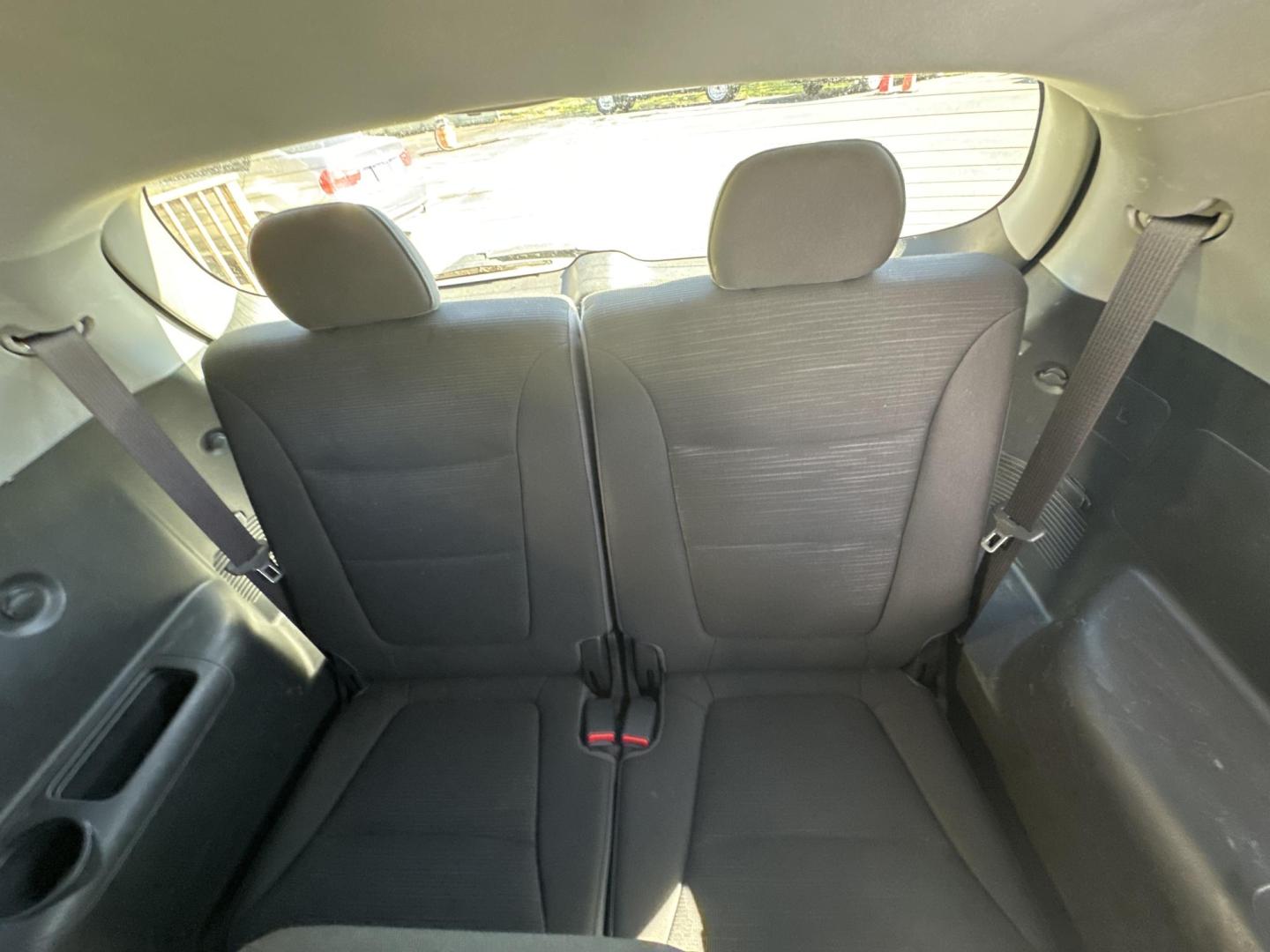 2014 Red /black Kia Sorento LX V6 FWD (5XYKT4A7XEG) with an 3.3L V6 DOHC 24V engine, 6-Speed Automatic transmission, located at 5700 Curlew Drive, Norfolk, VA, 23502, (757) 455-6330, 36.841885, -76.209412 - Photo#11