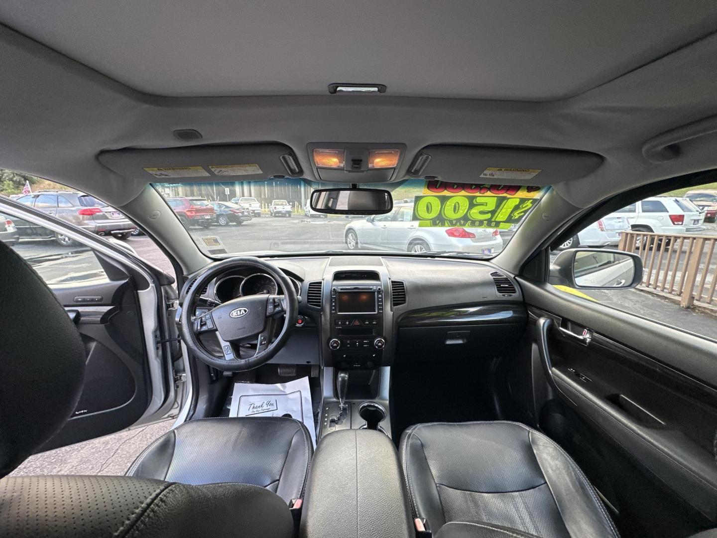 2012 Silver Kia Sorento EX 2WD (5XYKU4A6XCG) with an 2.4L L4 DOHC 16V engine, 6-Speed Automatic transmission, located at 5700 Curlew Drive, Norfolk, VA, 23502, (757) 455-6330, 36.841885, -76.209412 - Photo#9