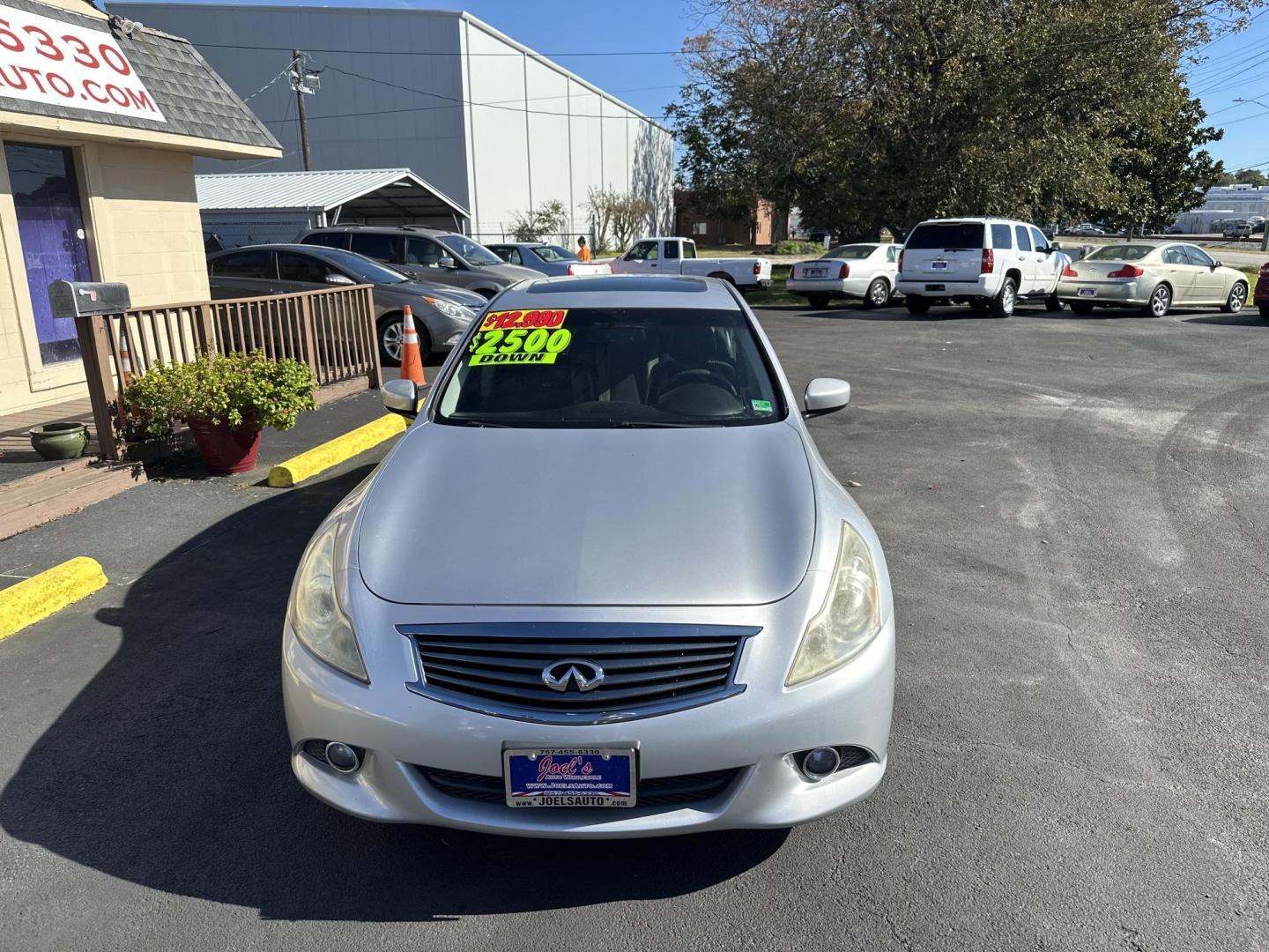 2011 Silver Infiniti G Sedan G37x AWD (JN1CV6AR9BM) with an 3.7L V6 DOHC 24V engine, 5-Speed Automatic transmission, located at 5700 Curlew Drive, Norfolk, VA, 23502, (757) 455-6330, 36.841885, -76.209412 - Photo#5