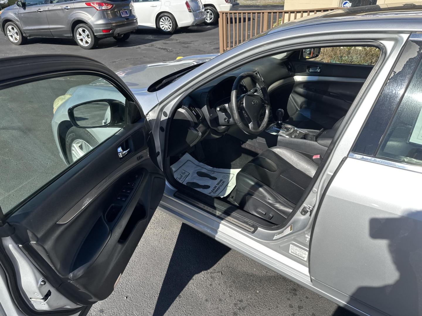 2011 Silver Infiniti G Sedan G37x AWD (JN1CV6AR9BM) with an 3.7L V6 DOHC 24V engine, 5-Speed Automatic transmission, located at 5700 Curlew Drive, Norfolk, VA, 23502, (757) 455-6330, 36.841885, -76.209412 - Photo#7