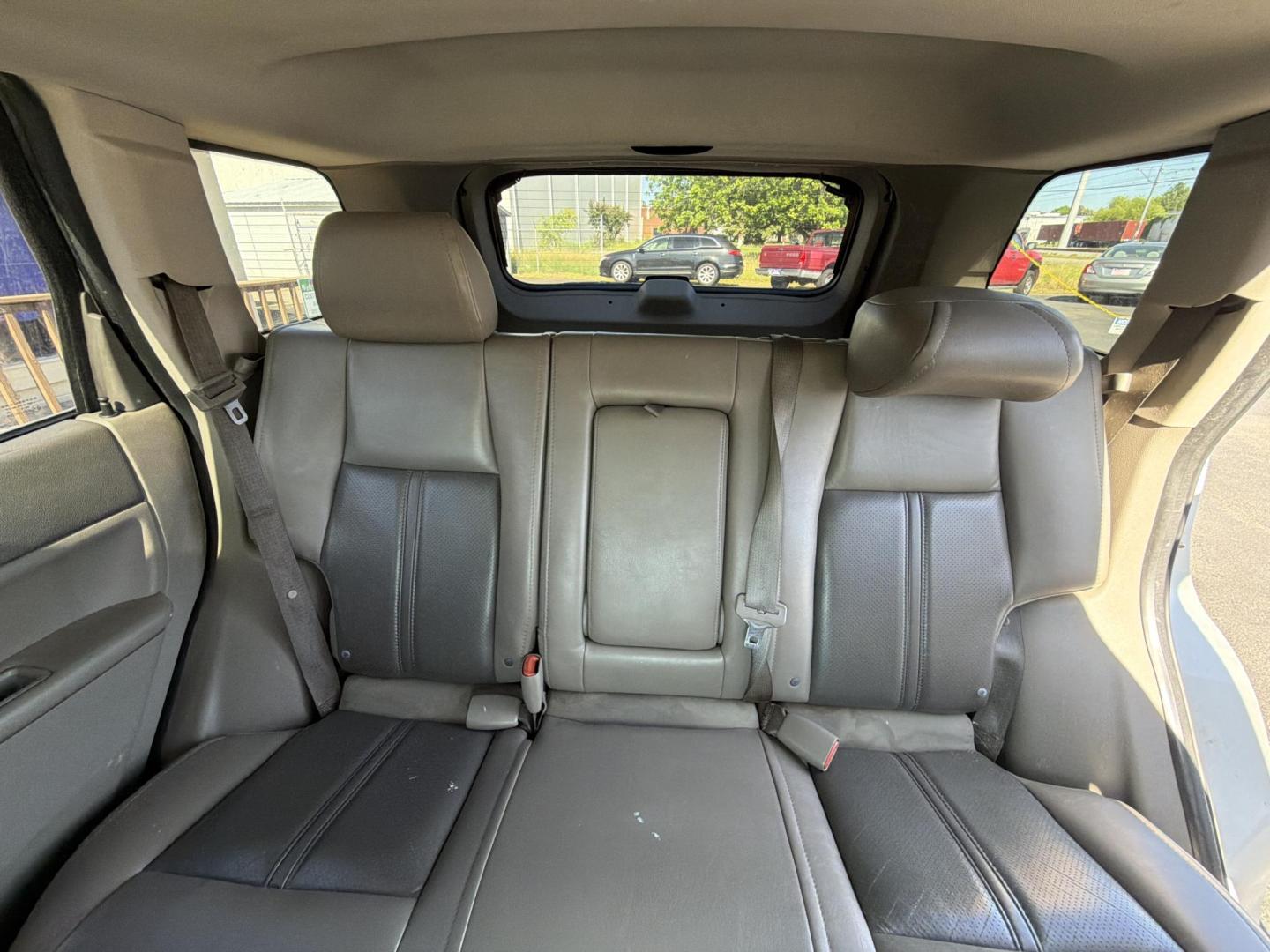 2006 White Jeep Grand Cherokee Limited 2WD (1J4HS58N06C) with an 4.7L V8 SOHC 16V engine, 5-Speed Automatic Overdrive transmission, located at 5700 Curlew Drive, Norfolk, VA, 23502, (757) 455-6330, 36.841885, -76.209412 - Photo#8