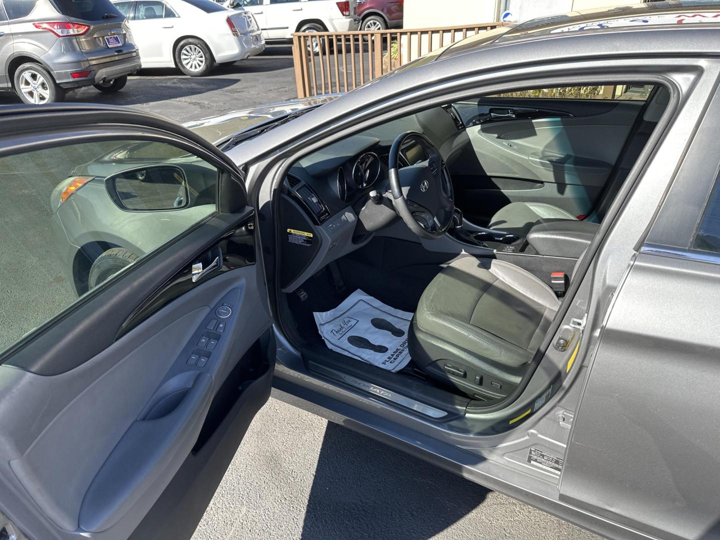 2013 Gray Hyundai Sonata Limited Auto (5NPEC4AC0DH) with an 2.4L L4 DOHC 16V engine, 6-Speed Automatic transmission, located at 5700 Curlew Drive, Norfolk, VA, 23502, (757) 455-6330, 36.841885, -76.209412 - Photo#7