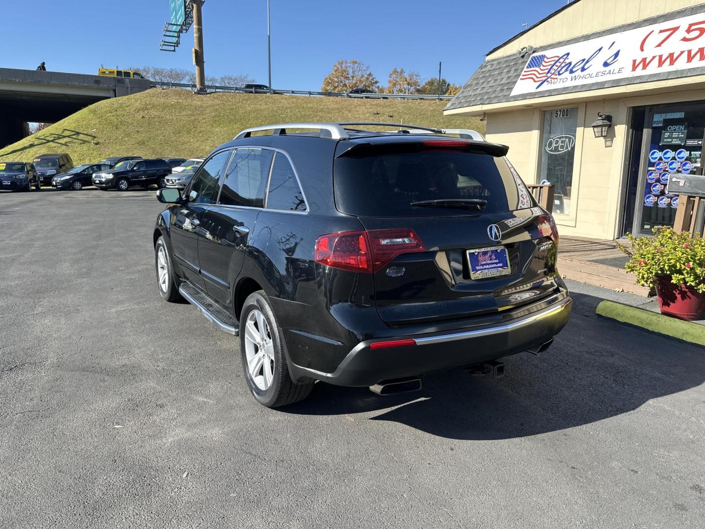 2013 Black Acura MDX 6-Spd AT w/Tech Package (2HNYD2H44DH) with an 3.5L V6 SOHC 24V engine, 6-Speed Automatic transmission, located at 5700 Curlew Drive, Norfolk, VA, 23502, (757) 455-6330, 36.841885, -76.209412 - Photo#2