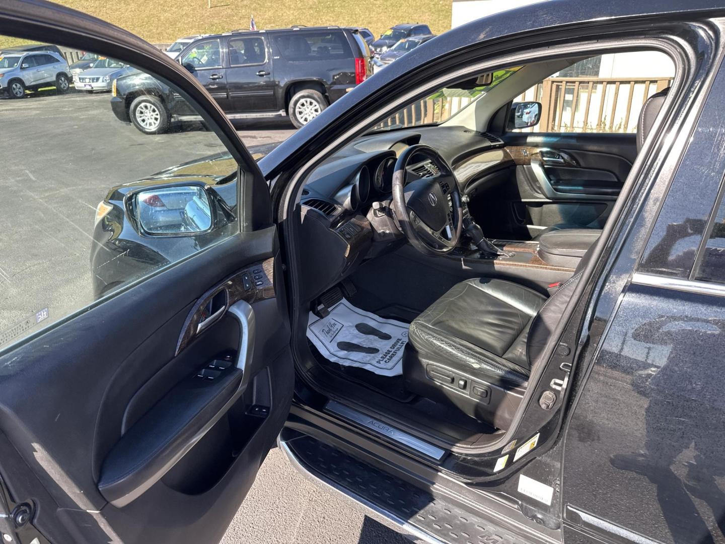 2013 Black Acura MDX 6-Spd AT w/Tech Package (2HNYD2H44DH) with an 3.5L V6 SOHC 24V engine, 6-Speed Automatic transmission, located at 5700 Curlew Drive, Norfolk, VA, 23502, (757) 455-6330, 36.841885, -76.209412 - Photo#7