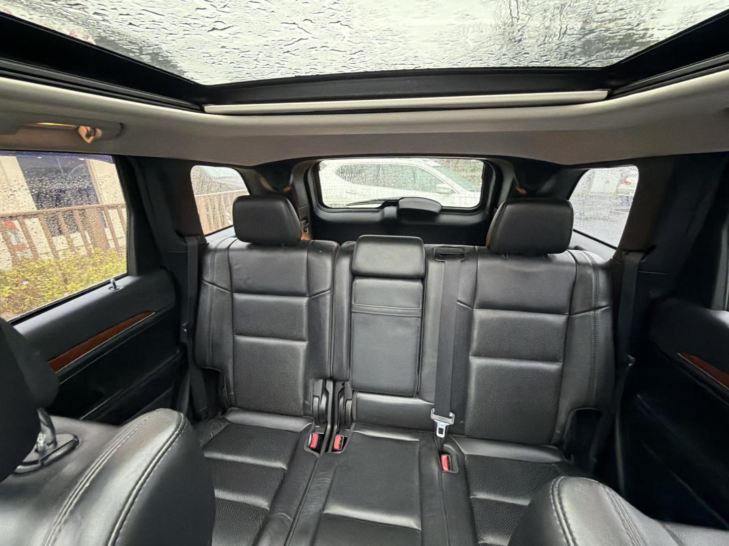 2011 Gray Jeep Grand Cherokee Limited 4WD (1J4RR5GG0BC) with an 3.6L V6 DOHC 24V engine, 5-Speed Automatic transmission, located at 5700 Curlew Drive, Norfolk, VA, 23502, (757) 455-6330, 36.841885, -76.209412 - Photo#10