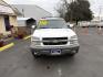2005 White Chevrolet Avalanche 1500 4WD (3GNEK12Z45G) with an 5.3L V8 OHV 16V FFV engine, 4-Speed Automatic Overdrive transmission, located at 5700 Curlew Drive, Norfolk, VA, 23502, (757) 455-6330, 36.841885, -76.209412 - Photo#4