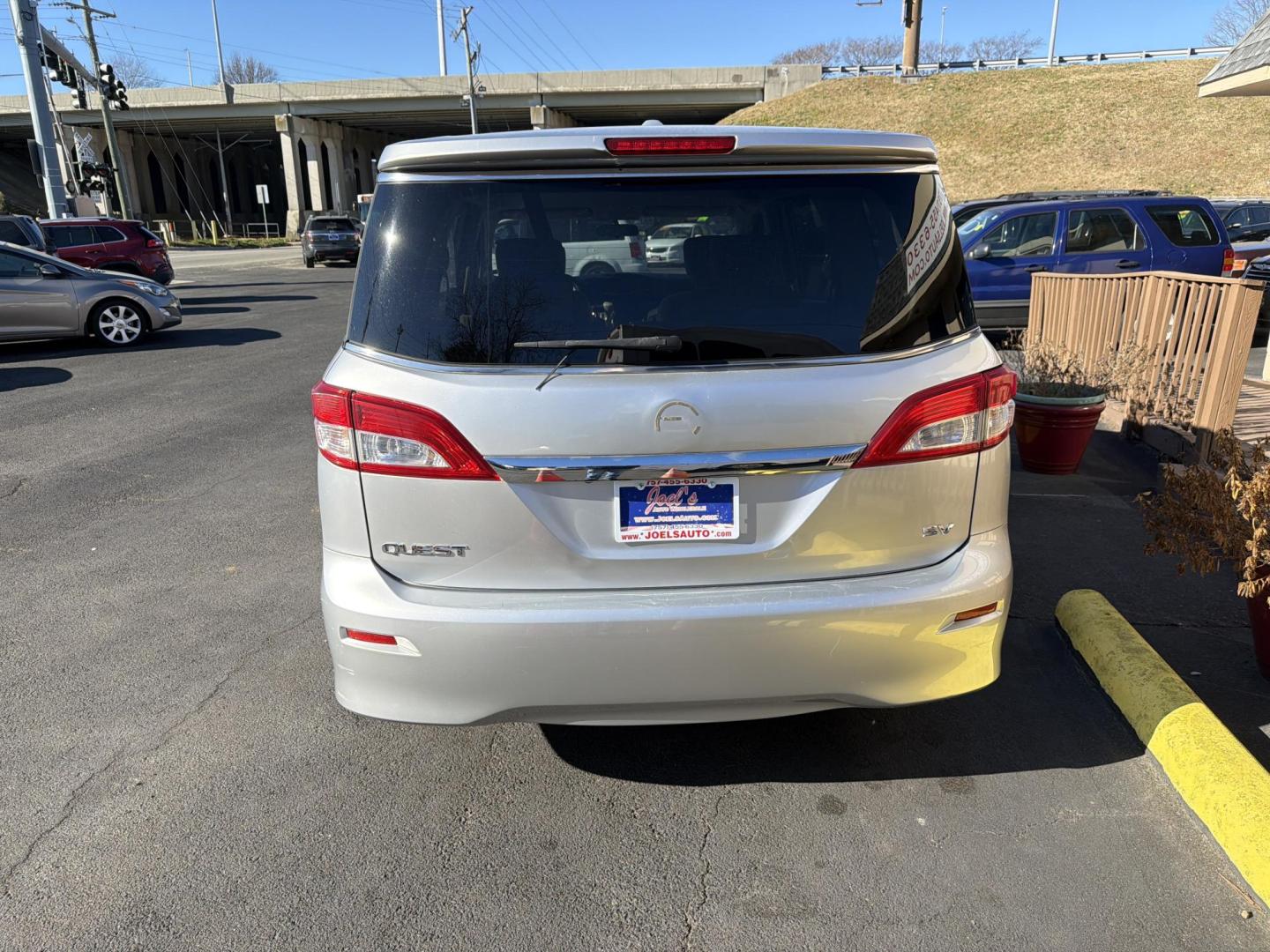 2015 Silver Nissan Quest S (JN8AE2KP3F9) with an 3.5L V6 DOHC 24V engine, Continuously Variable Transmission transmission, located at 5700 Curlew Drive, Norfolk, VA, 23502, (757) 455-6330, 36.841885, -76.209412 - Photo#2