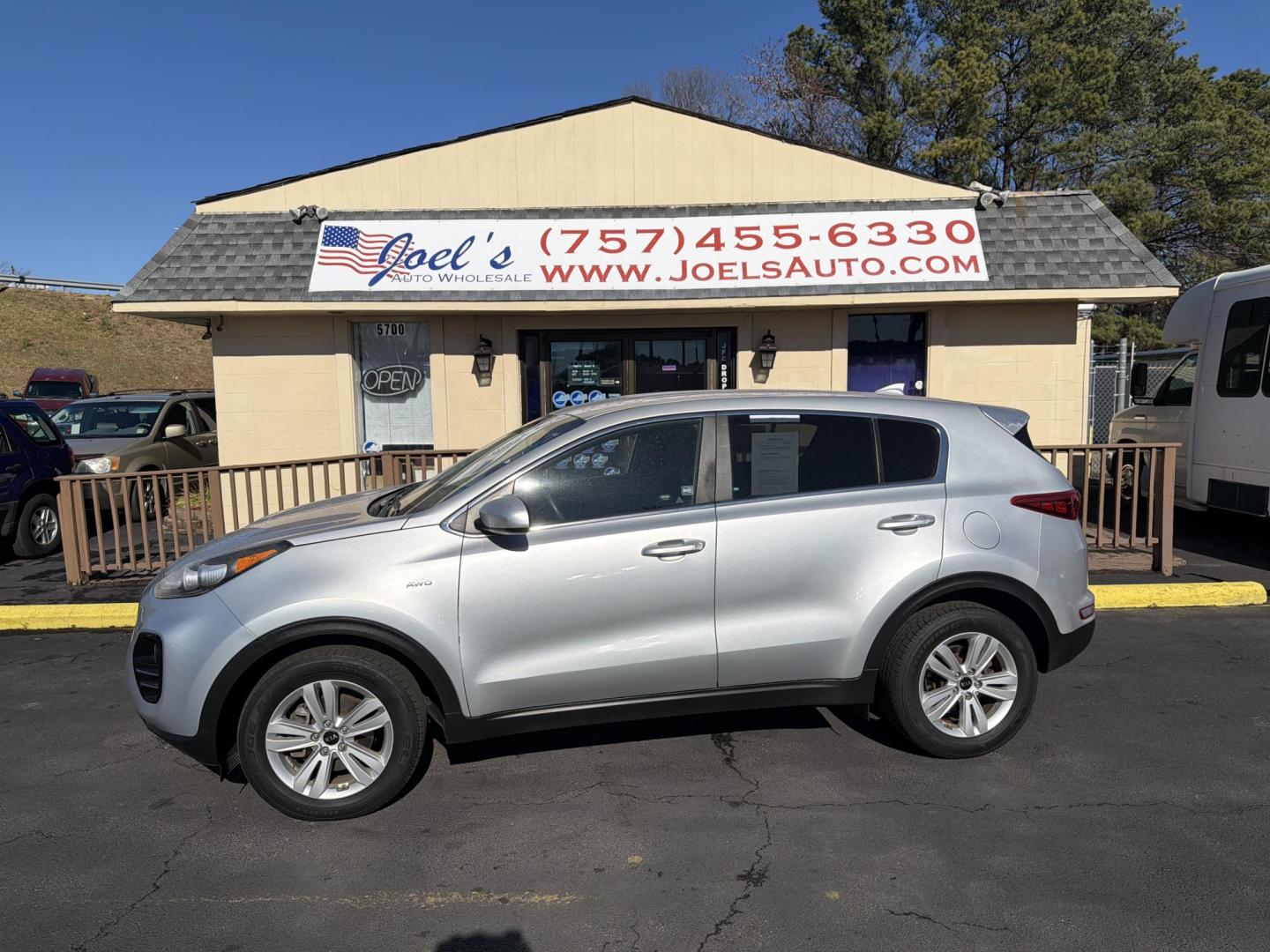 2019 Silver /black Kia Sportage LX AWD (KNDPMCAC6K7) with an 2.4L V6 DOHC 24V engine, 6A transmission, located at 5700 Curlew Drive, Norfolk, VA, 23502, (757) 455-6330, 36.841885, -76.209412 - Photo#0