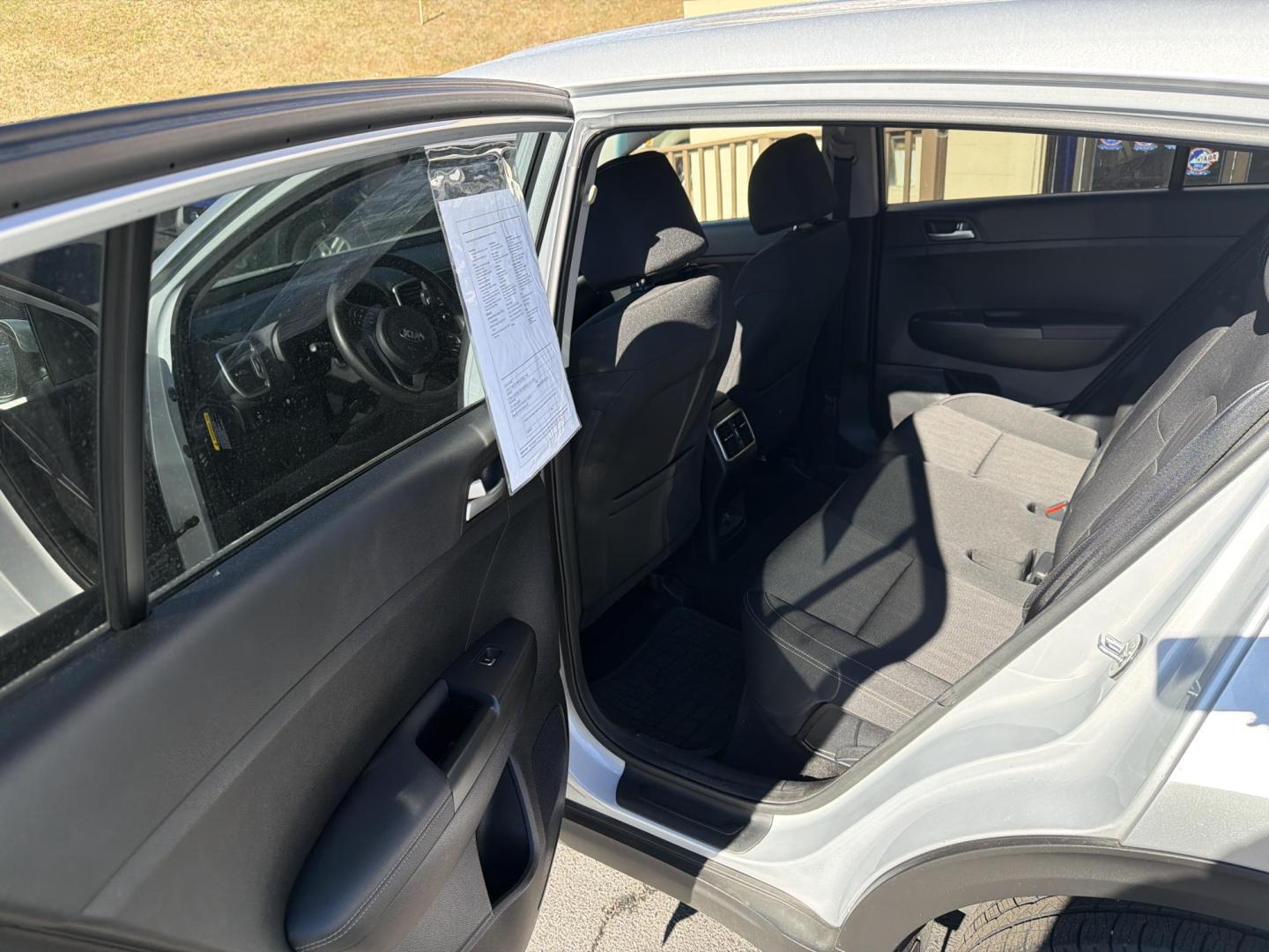 2019 Silver /black Kia Sportage LX AWD (KNDPMCAC6K7) with an 2.4L V6 DOHC 24V engine, 6A transmission, located at 5700 Curlew Drive, Norfolk, VA, 23502, (757) 455-6330, 36.841885, -76.209412 - Photo#7