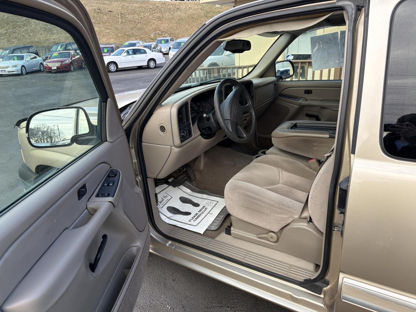 2004 Gold Chevrolet Silverado 1500 Ext. Cab Long Bed 2WD (2GCEC19V441) with an 4.8L V8 OHV 16V engine, 4-Speed Automatic Overdrive transmission, located at 5700 Curlew Drive, Norfolk, VA, 23502, (757) 455-6330, 36.841885, -76.209412 - Photo#5