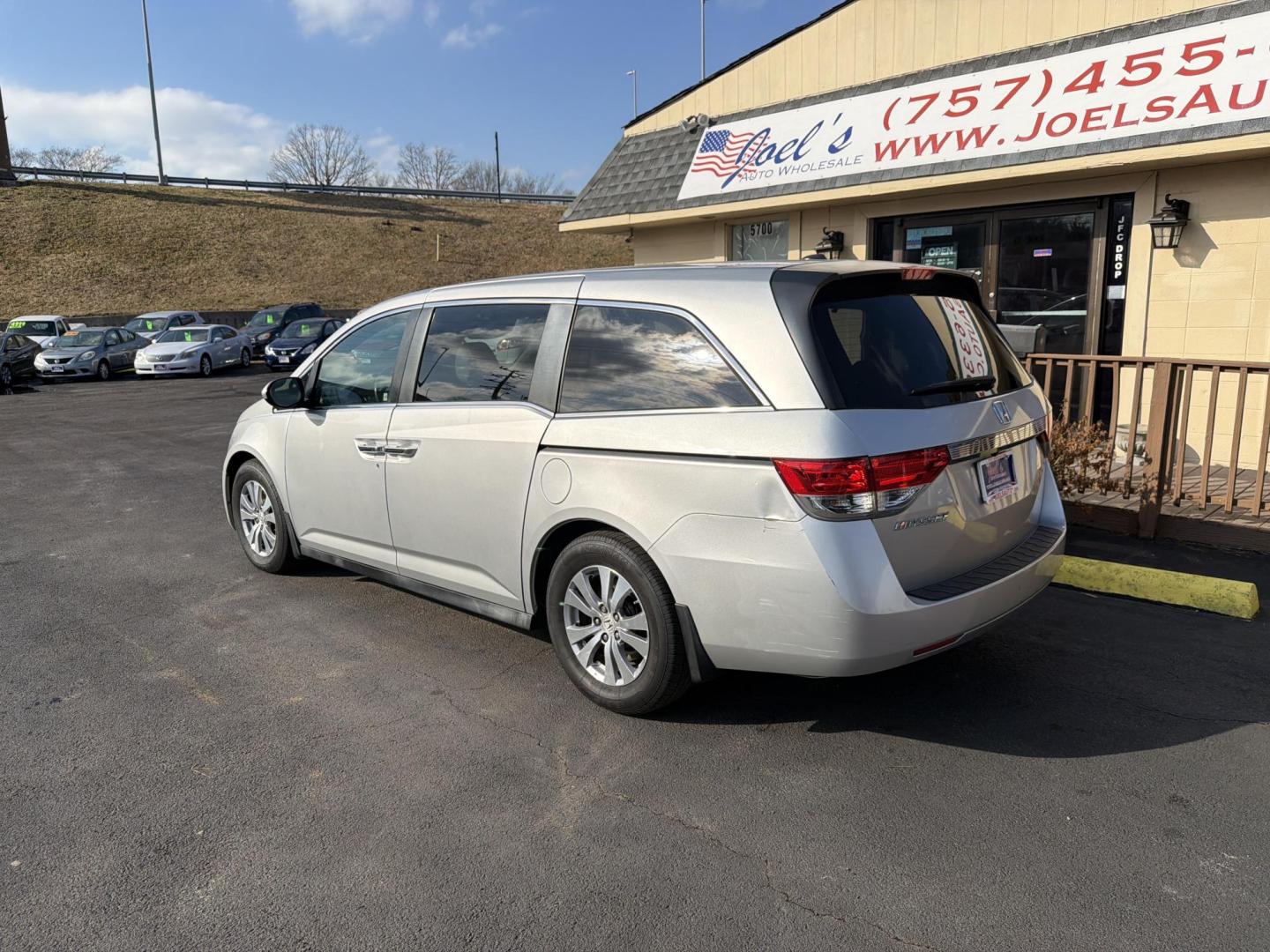 2014 Silver Honda Odyssey EX-L (5FNRL5H64EB) with an 3.5L V6 SOHC 24V engine, 6-Speed Automatic transmission, located at 5700 Curlew Drive, Norfolk, VA, 23502, (757) 455-6330, 36.841885, -76.209412 - Photo#1