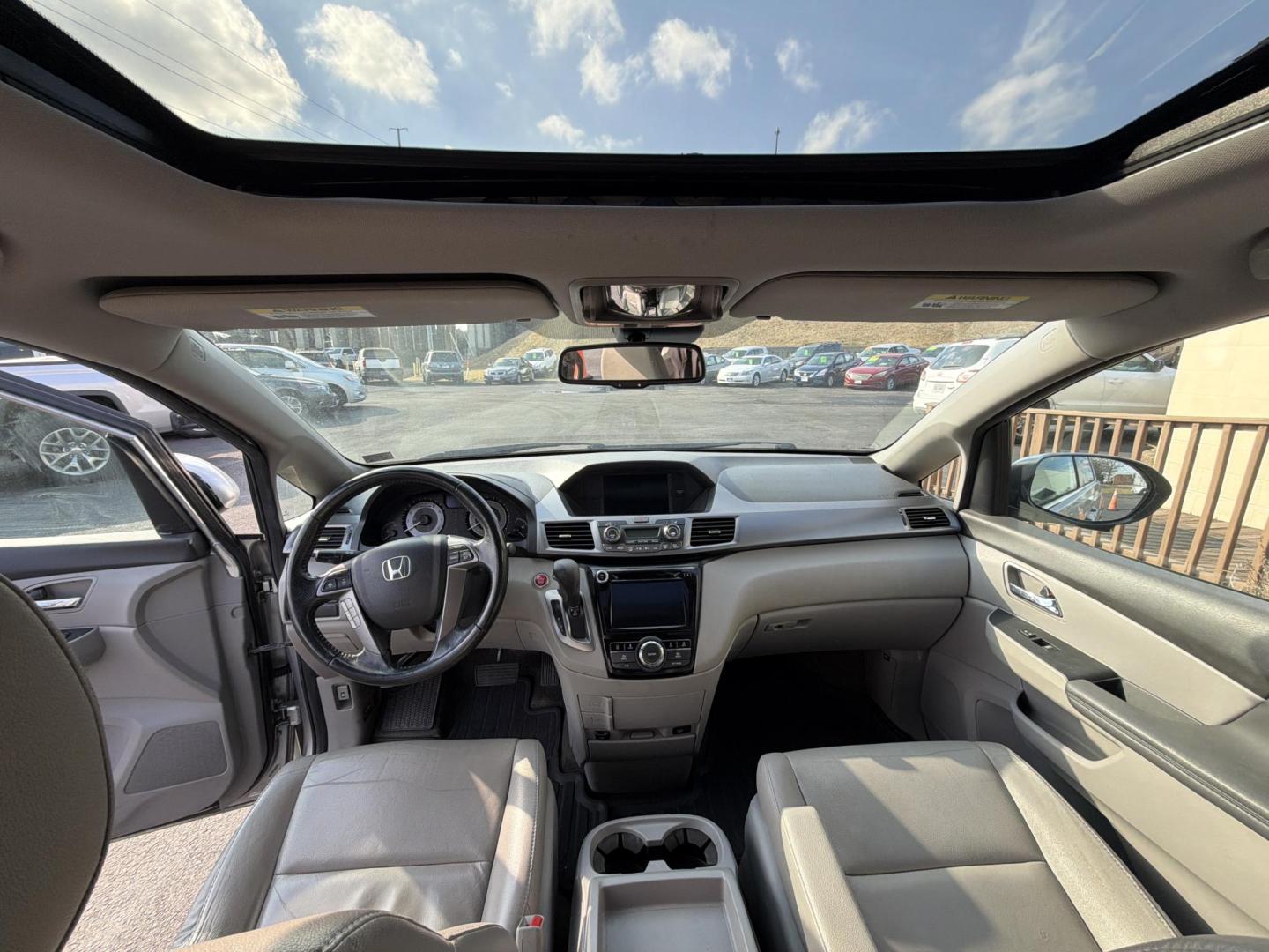 2014 Silver Honda Odyssey EX-L (5FNRL5H64EB) with an 3.5L V6 SOHC 24V engine, 6-Speed Automatic transmission, located at 5700 Curlew Drive, Norfolk, VA, 23502, (757) 455-6330, 36.841885, -76.209412 - Photo#6