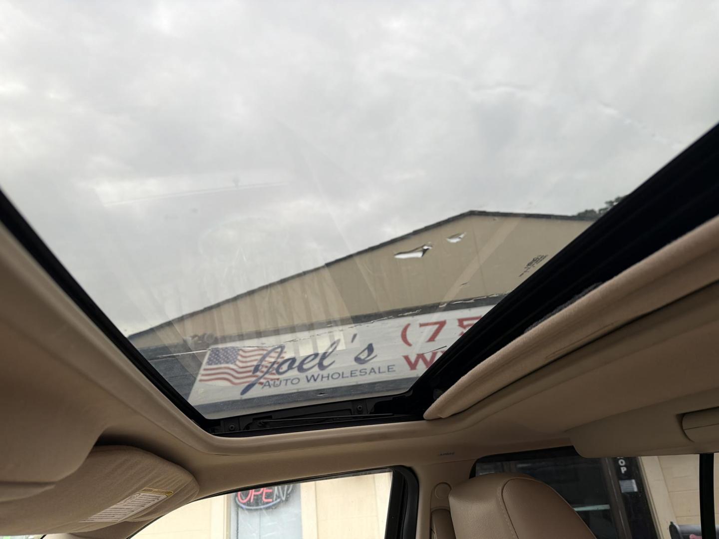 2009 Ford Expedition EL Eddie Bauer 4WD (1FMFK18579E) with an 5.4L V8 SOHC 16V engine, 6-Speed Automatic transmission, located at 5700 Curlew Drive, Norfolk, VA, 23502, (757) 455-6330, 36.841885, -76.209412 - Photo#7