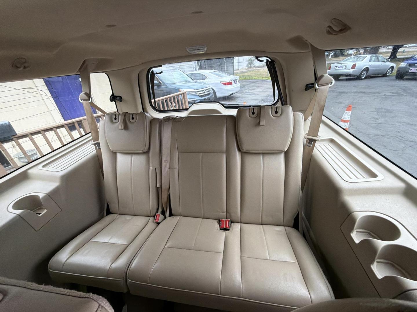 2009 Ford Expedition EL Eddie Bauer 4WD (1FMFK18579E) with an 5.4L V8 SOHC 16V engine, 6-Speed Automatic transmission, located at 5700 Curlew Drive, Norfolk, VA, 23502, (757) 455-6330, 36.841885, -76.209412 - Photo#10