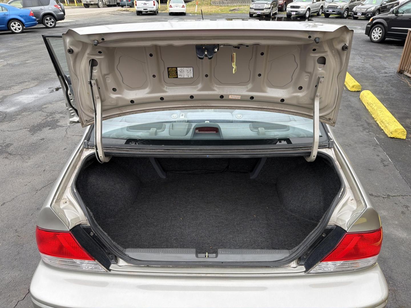 2002 Silver /Gray Mitsubishi Lancer ES (JA3AJ26E72U) with an 2.0L L4 DOHC 16V engine, located at 5700 Curlew Drive, Norfolk, VA, 23502, (757) 455-6330, 36.841885, -76.209412 - Photo#9