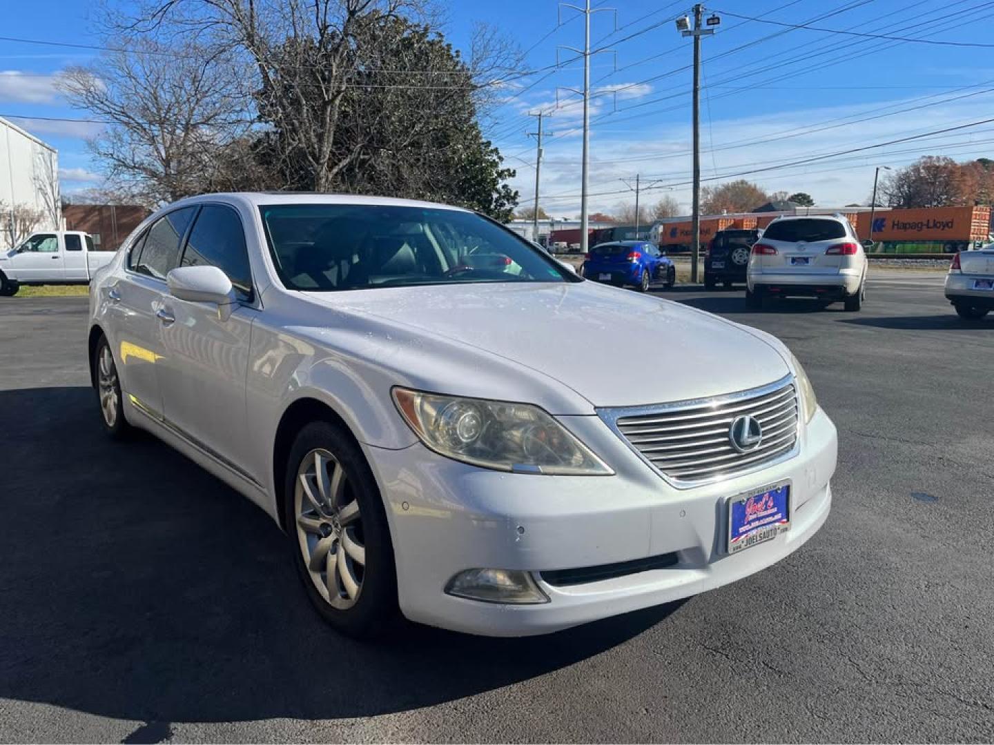 2008 WHITE /Black Lexus LS 460 Luxury Sedan (JTHBL46F185) with an 4.6L V8 DOHC 32V engine, 8-Speed Automatic Overdrive transmission, located at 5700 Curlew Drive, Norfolk, VA, 23502, (757) 455-6330, 36.841885, -76.209412 - Photo#1