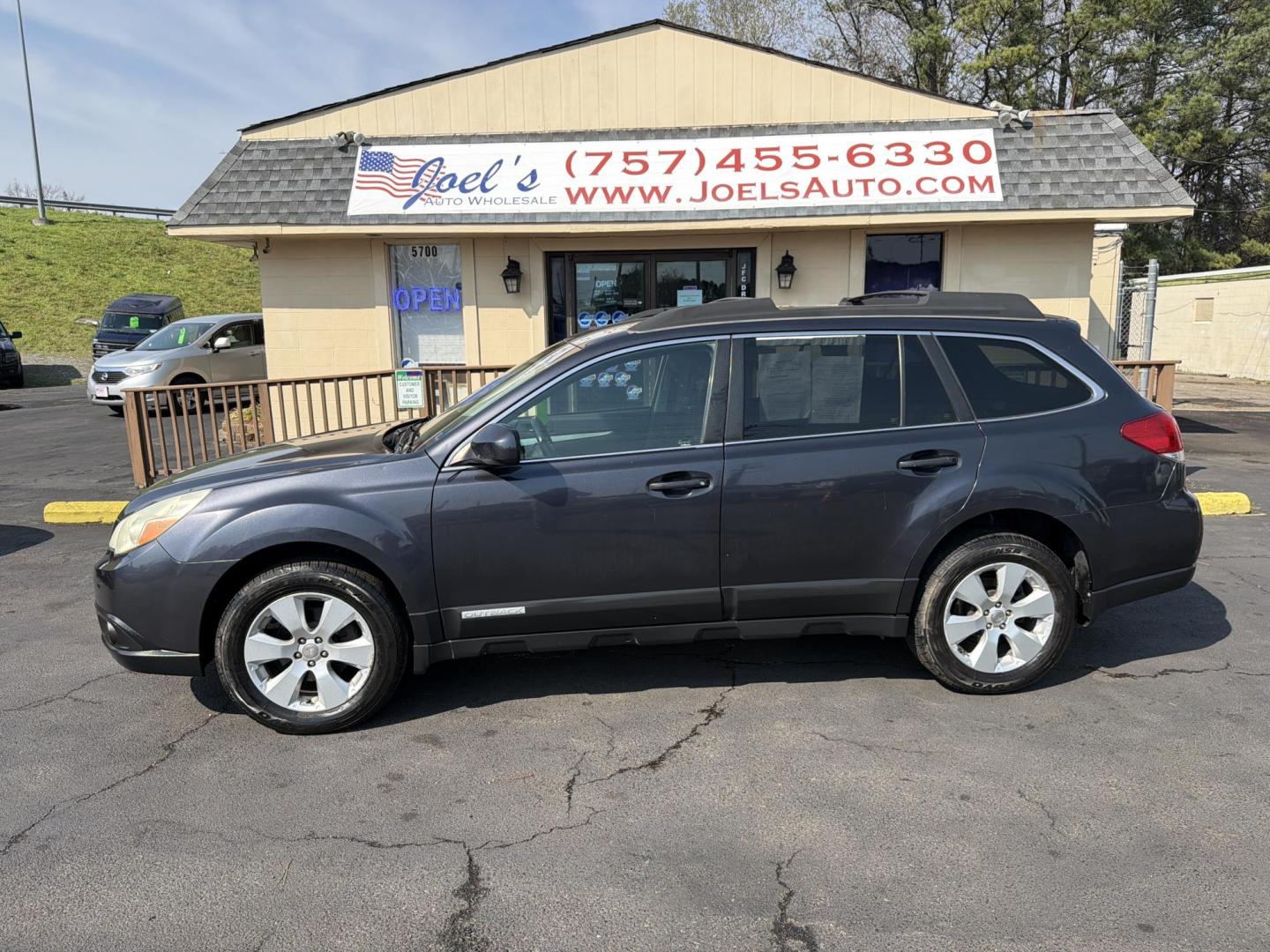 2010 Gray Subaru Outback 2.5I Premium (4S4BRBCC9A3) with an 2.5L H4 DOHC 16V engine, Continuously Variable Transmisson transmission, located at 5700 Curlew Drive, Norfolk, VA, 23502, (757) 455-6330, 36.841885, -76.209412 - Photo#0
