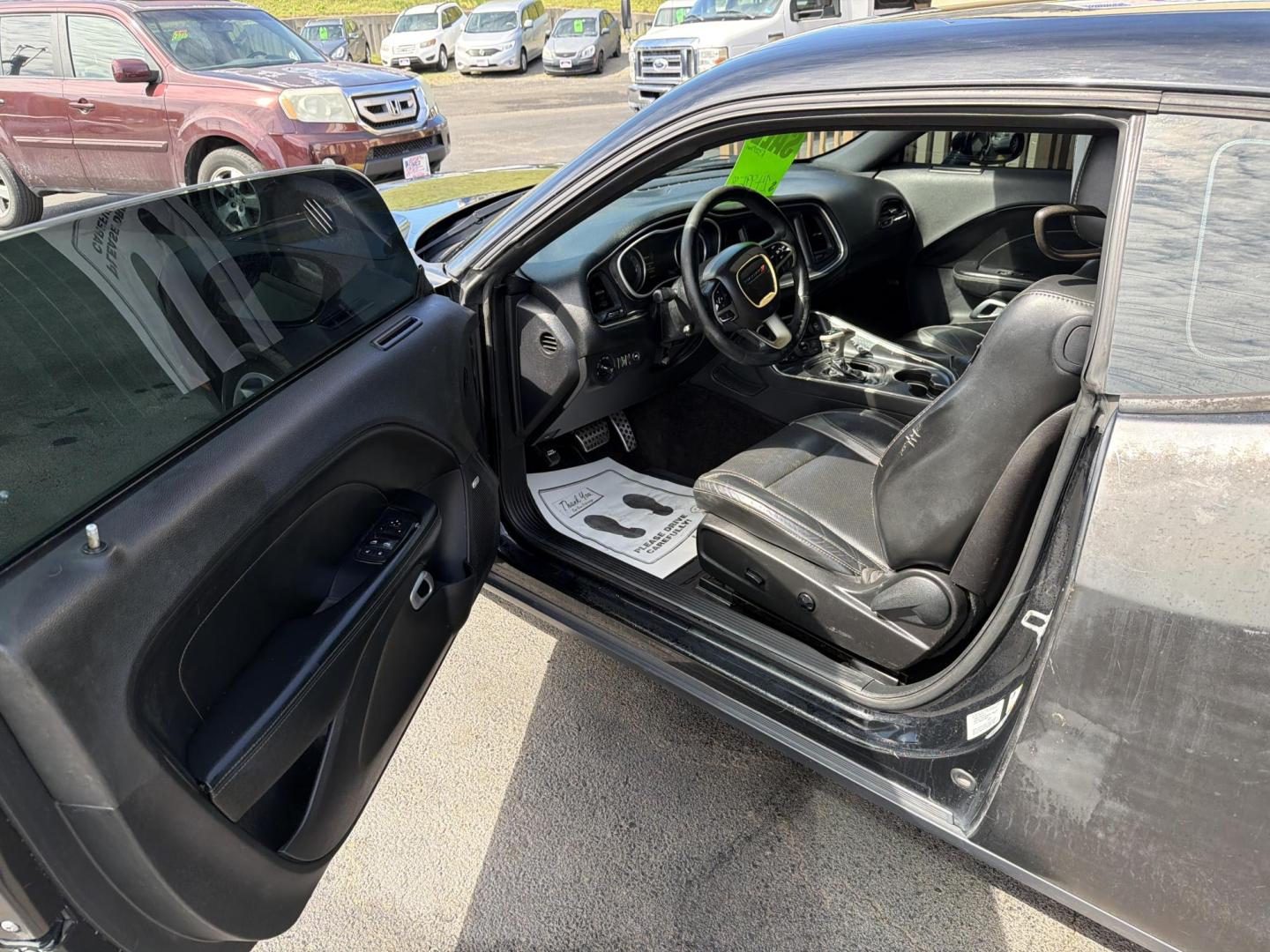 2016 Black Dodge Challenger SXT (2C3CDZAG8GH) with an 3.6L V6 DOHC 24V engine, 5A transmission, located at 5700 Curlew Drive, Norfolk, VA, 23502, (757) 455-6330, 36.841885, -76.209412 - Photo#5