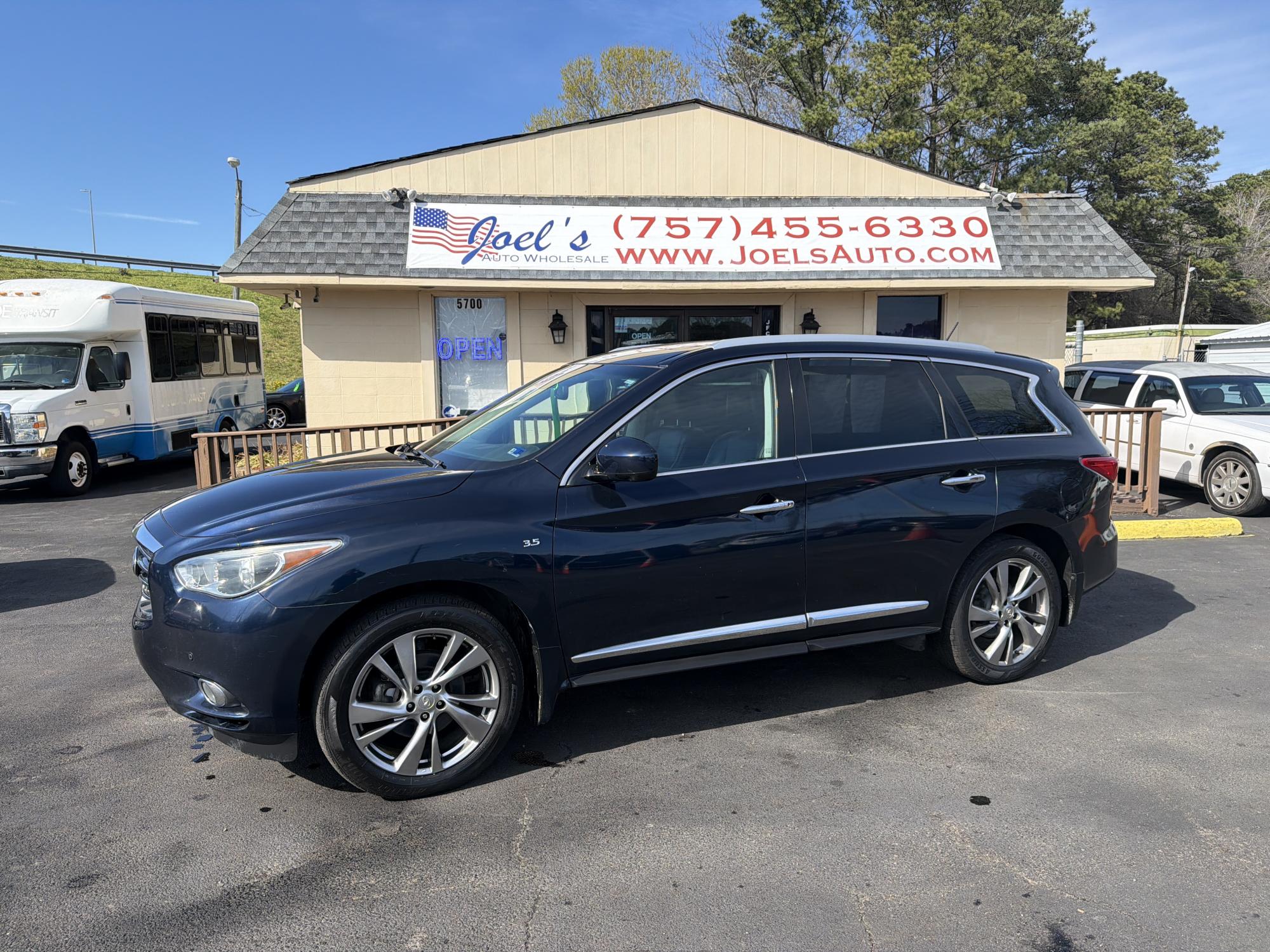 photo of 2015 Infiniti QX60 Base AWD