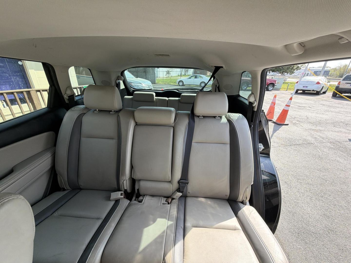 2011 Black Mazda CX-9 Touring AWD (JM3TB3CVXB0) with an 3.7L V6 DOHC 24V engine, 6-Speed Automatic transmission, located at 5700 Curlew Drive, Norfolk, VA, 23502, (757) 455-6330, 36.841885, -76.209412 - Photo#8