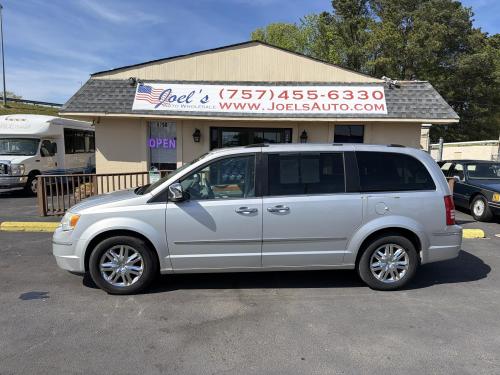 2009 Chrysler Town & Country Limited