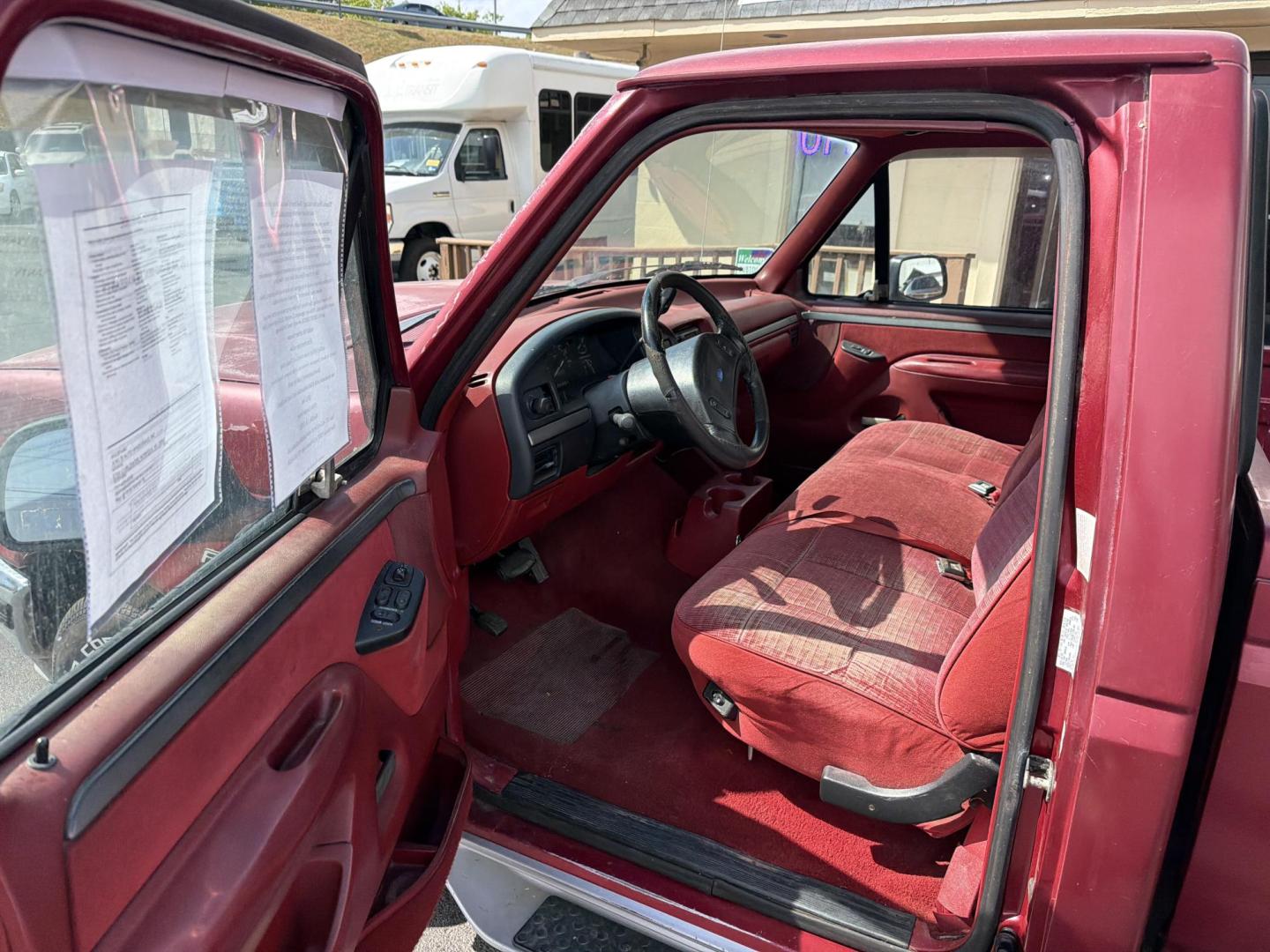 1992 red Ford F-150 Custom Reg. Cab Long Bed 2WD (1FTCF15N4NK) with an 5.0L V8 OHV 16V engine, 4-Speed Automatic Overdrive transmission, located at 5700 Curlew Drive, Norfolk, VA, 23502, (757) 455-6330, 36.841885, -76.209412 - Photo#5