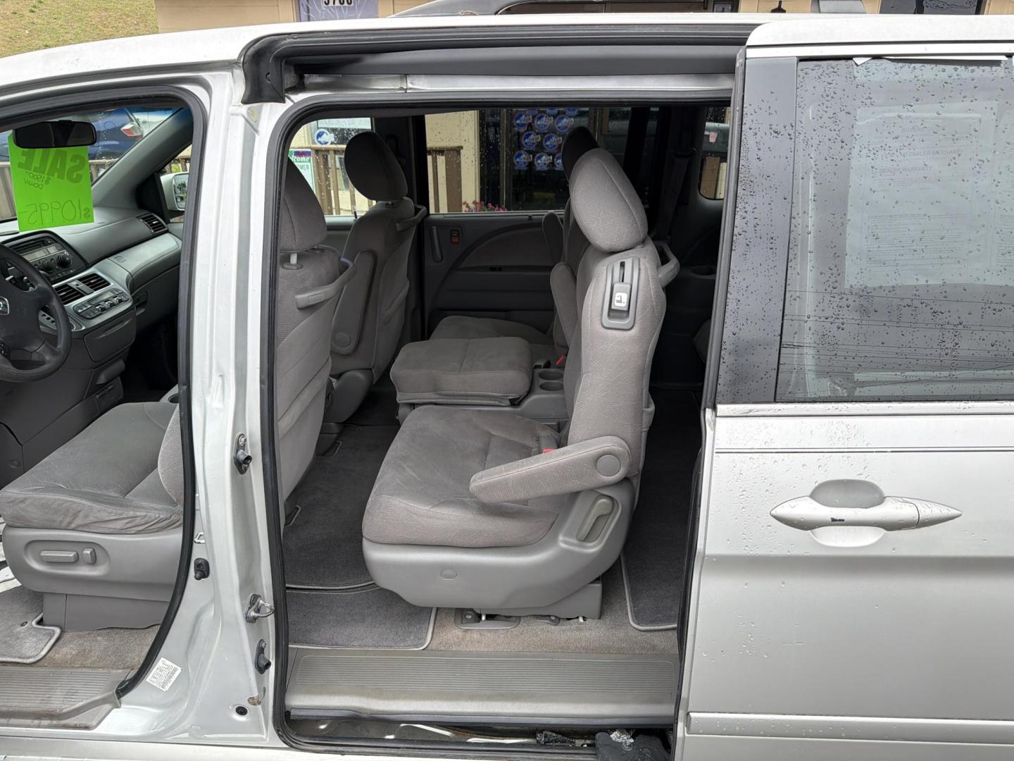 2009 Silver Honda Odyssey EX (5FNRL38429B) with an 3.5L V6 SOHC 24V engine, 5-Speed Automatic transmission, located at 5700 Curlew Drive, Norfolk, VA, 23502, (757) 455-6330, 36.841885, -76.209412 - Photo#7