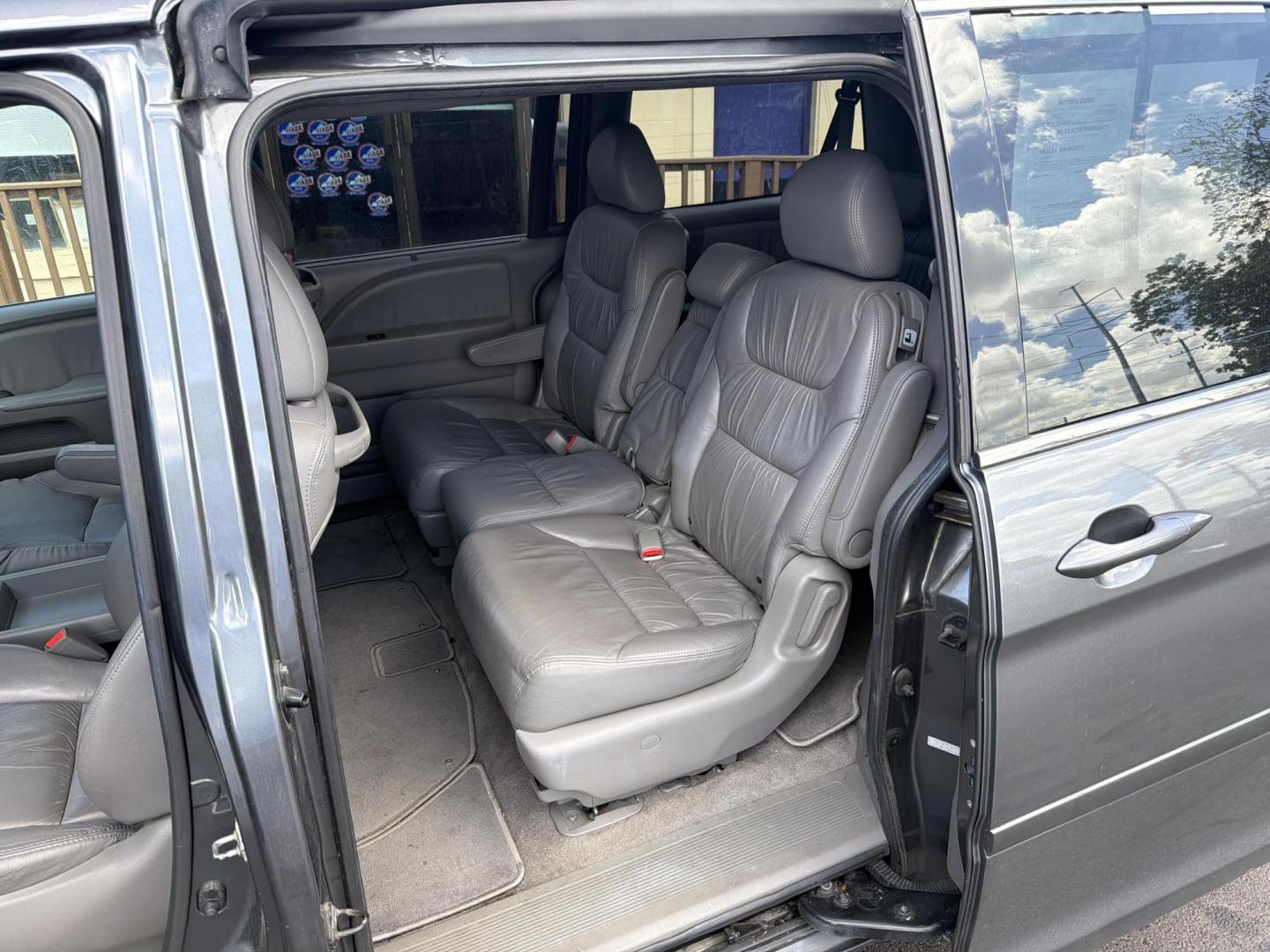 2010 Gray Honda Odyssey EX-L w/ DVD (5FNRL3H7XAB) with an 3.5L V6 SOHC 24V engine, 5-Speed Automatic transmission, located at 5700 Curlew Drive, Norfolk, VA, 23502, (757) 455-6330, 36.841885, -76.209412 - Photo#7