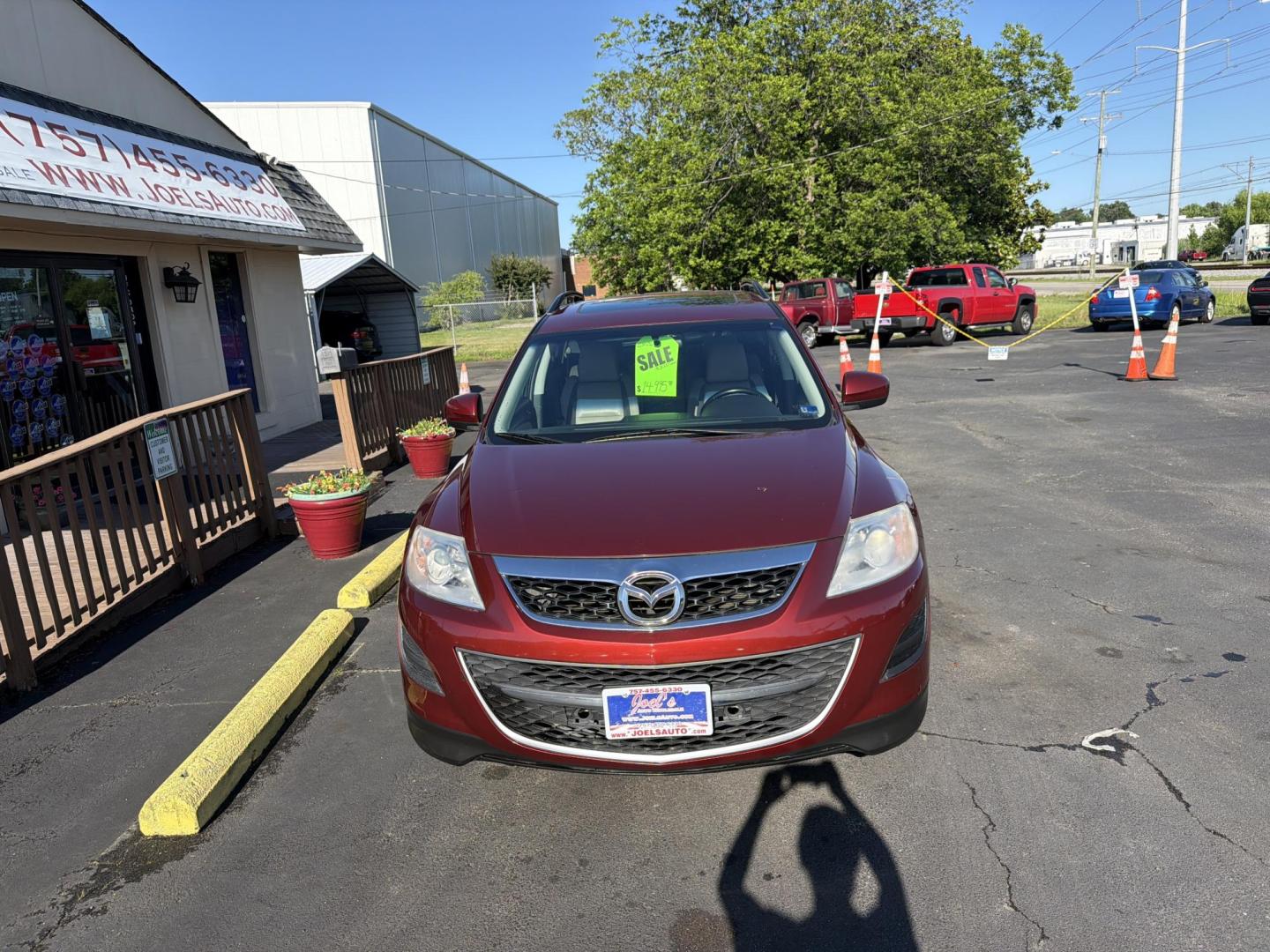 2011 red Mazda CX-9 Touring AWD (JM3TB3CV4B0) with an 3.7L V6 DOHC 24V engine, 6-Speed Automatic transmission, located at 5700 Curlew Drive, Norfolk, VA, 23502, (757) 455-6330, 36.841885, -76.209412 - Photo#4