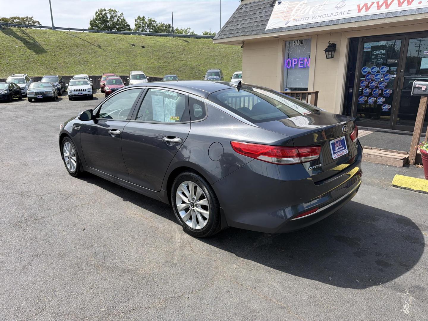 2018 Gray Kia Optima EX (5XXGU4L3XJG) with an 2.4L L4 DOHC 16V engine, 6A transmission, located at 5700 Curlew Drive, Norfolk, VA, 23502, (757) 455-6330, 36.841885, -76.209412 - Photo#1