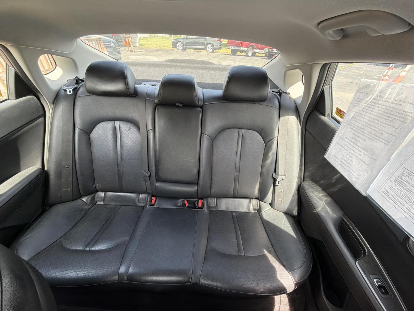 2018 Gray Kia Optima EX (5XXGU4L3XJG) with an 2.4L L4 DOHC 16V engine, 6A transmission, located at 5700 Curlew Drive, Norfolk, VA, 23502, (757) 455-6330, 36.841885, -76.209412 - Photo#8
