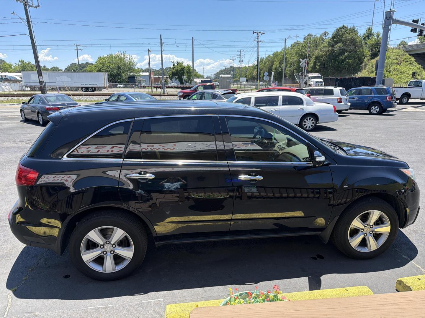 2011 Black Acura MDX 6-Spd AT w/Tech Package (2HNYD2H67BH) with an 3.5L V6 SOHC 24V engine, 6-Speed Automatic transmission, located at 5700 Curlew Drive, Norfolk, VA, 23502, (757) 455-6330, 36.841885, -76.209412 - Photo#3