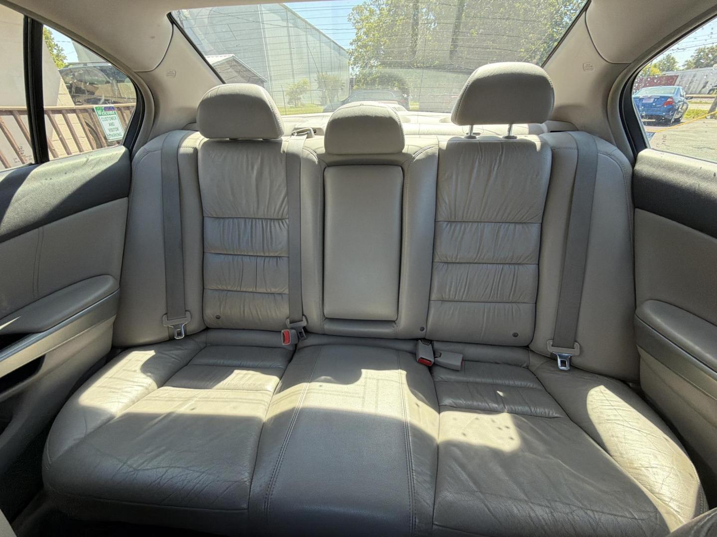 2009 Silver Honda Accord EX-L Sedan AT (1HGCP26859A) with an 2.4L L4 DOHC 16V engine, 5-Speed Automatic transmission, located at 5700 Curlew Drive, Norfolk, VA, 23502, (757) 455-6330, 36.841885, -76.209412 - Photo#8