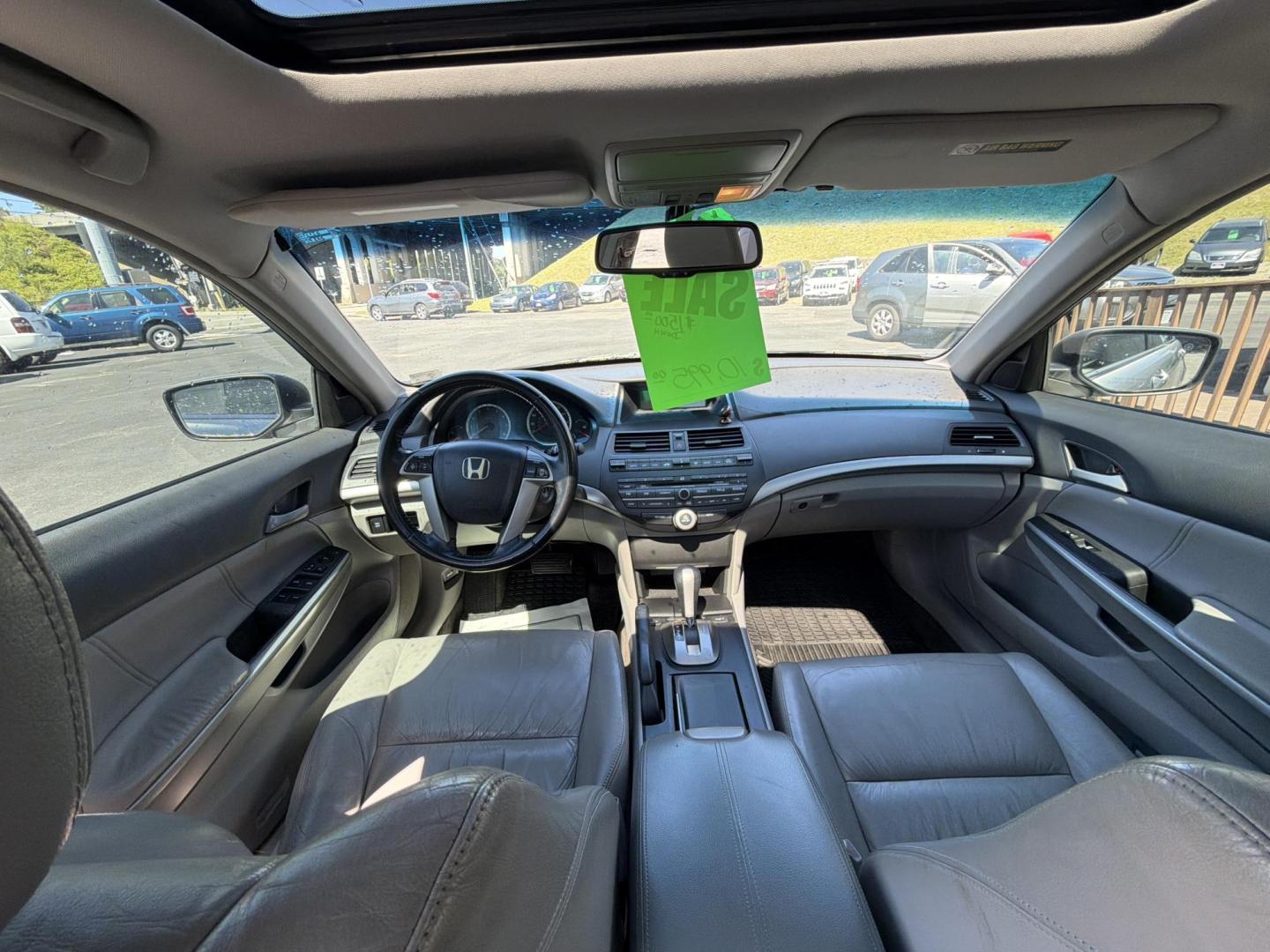 2009 Silver Honda Accord EX-L Sedan AT (1HGCP26859A) with an 2.4L L4 DOHC 16V engine, 5-Speed Automatic transmission, located at 5700 Curlew Drive, Norfolk, VA, 23502, (757) 455-6330, 36.841885, -76.209412 - Photo#6