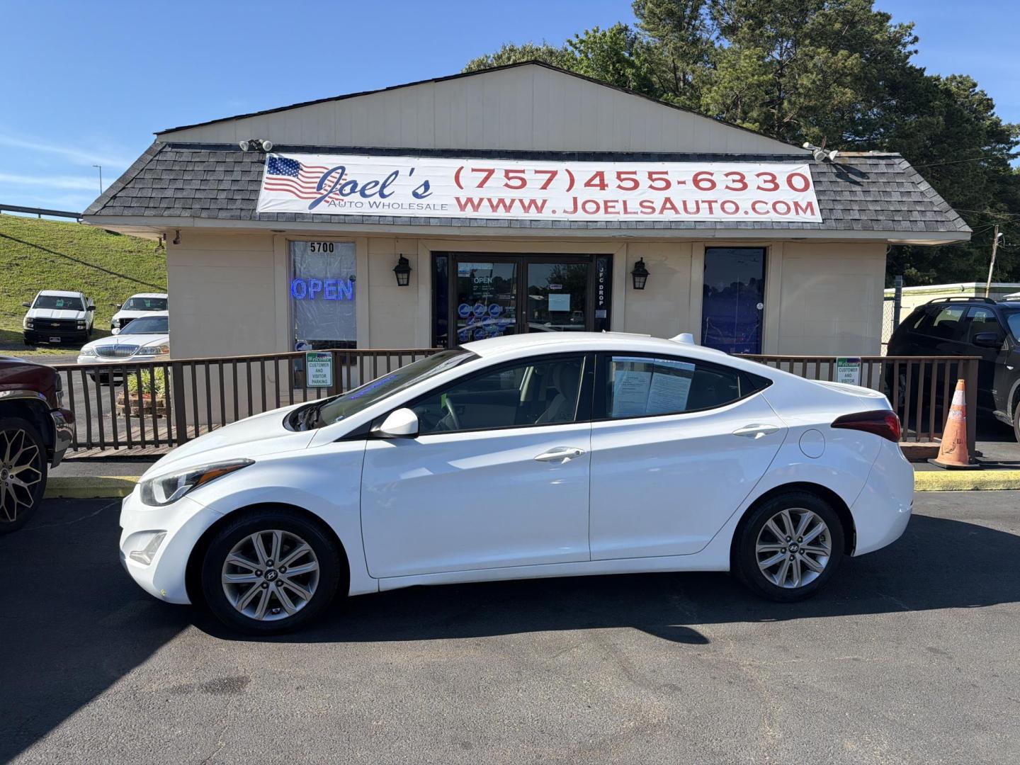 2016 Hyundai Elantra 1.8 SE M/T's photo