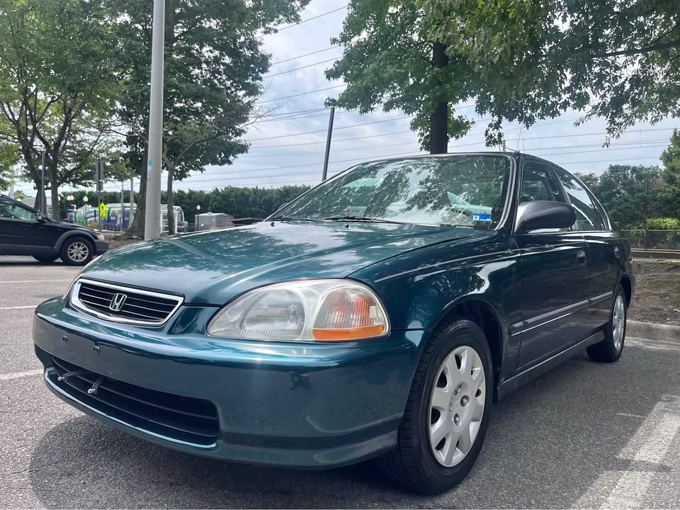 photo of 1998 Honda Civic LX sedan