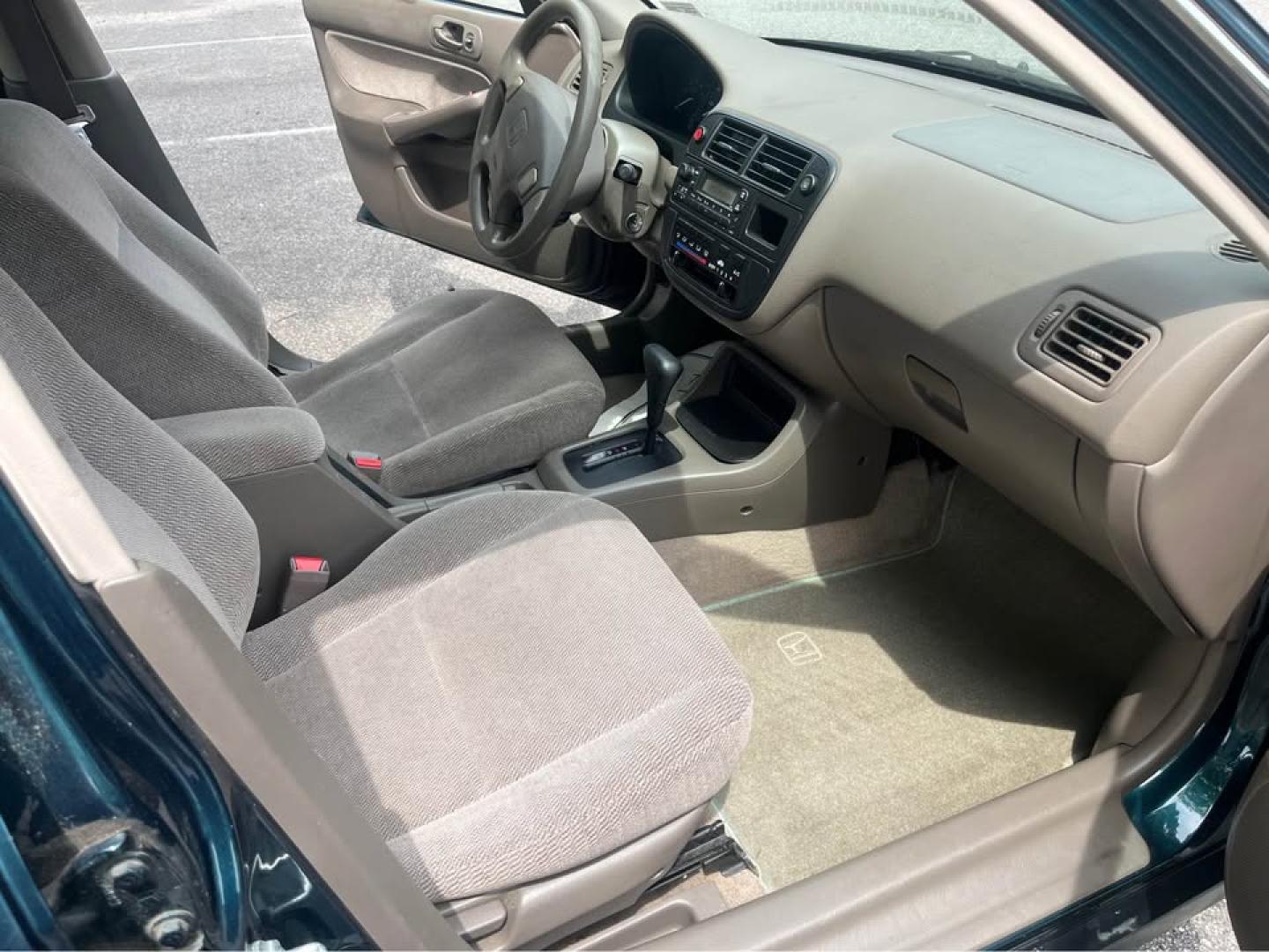 1998 Green /Tan Honda Civic LX sedan (2HGEJ6670WH) with an 1.6L L4 SOHC 16V engine, 4-Speed Automatic Overdrive transmission, located at 5700 Curlew Drive, Norfolk, VA, 23502, (757) 455-6330, 36.841885, -76.209412 - CASH DEAL NO IN HOUSE FINANCING -1998 Honda Civic Sedan -98k miles -Automatic transmission -Great condition with the exception of some missing clear coat -Ready for a new owner! -Virginia dealer $250 PROCESSING FEE INCLUDED IN PRICE - Photo#14