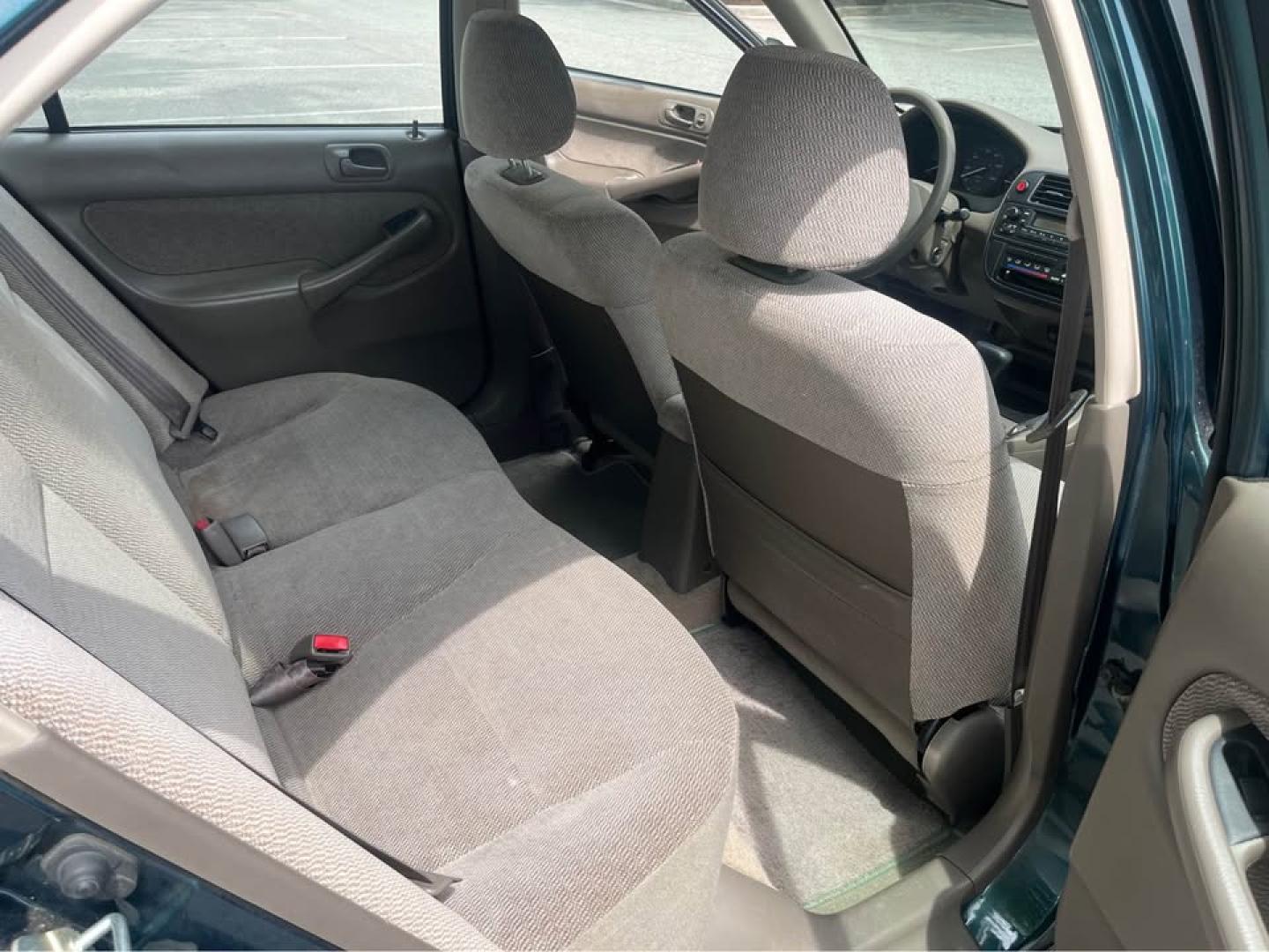 1998 Green /Tan Honda Civic LX sedan (2HGEJ6670WH) with an 1.6L L4 SOHC 16V engine, 4-Speed Automatic Overdrive transmission, located at 5700 Curlew Drive, Norfolk, VA, 23502, (757) 455-6330, 36.841885, -76.209412 - CASH DEAL NO IN HOUSE FINANCING -1998 Honda Civic Sedan -98k miles -Automatic transmission -Great condition with the exception of some missing clear coat -Ready for a new owner! -Virginia dealer $250 PROCESSING FEE INCLUDED IN PRICE - Photo#15
