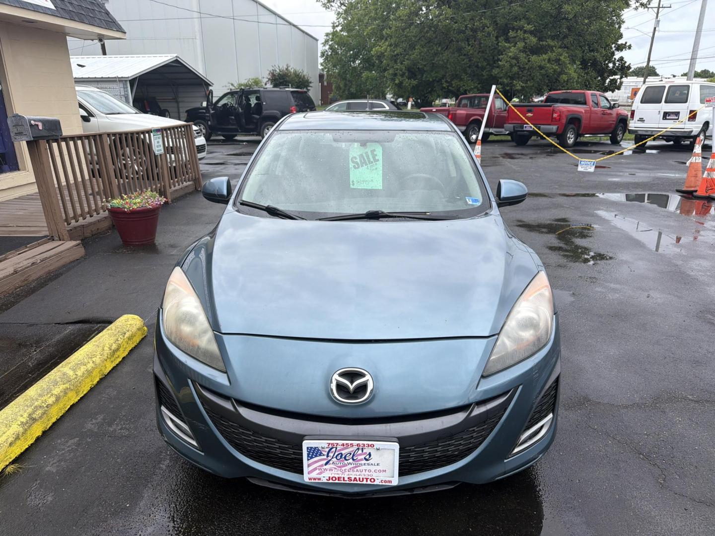 2010 Blue Mazda MAZDA3 s Grand Touring (JM1BL1H56A1) with an 2.5L L4 DOHC 16V engine, 5-Speed Automatic transmission, located at 5700 Curlew Drive, Norfolk, VA, 23502, (757) 455-6330, 36.841885, -76.209412 - Photo#4