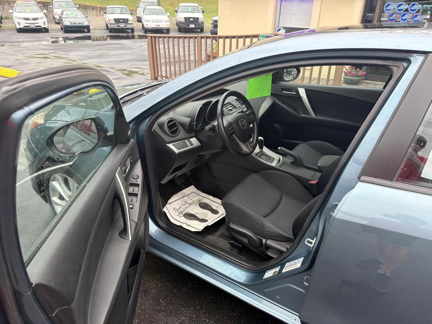 2010 Blue Mazda MAZDA3 s Grand Touring (JM1BL1H56A1) with an 2.5L L4 DOHC 16V engine, 5-Speed Automatic transmission, located at 5700 Curlew Drive, Norfolk, VA, 23502, (757) 455-6330, 36.841885, -76.209412 - Photo#5